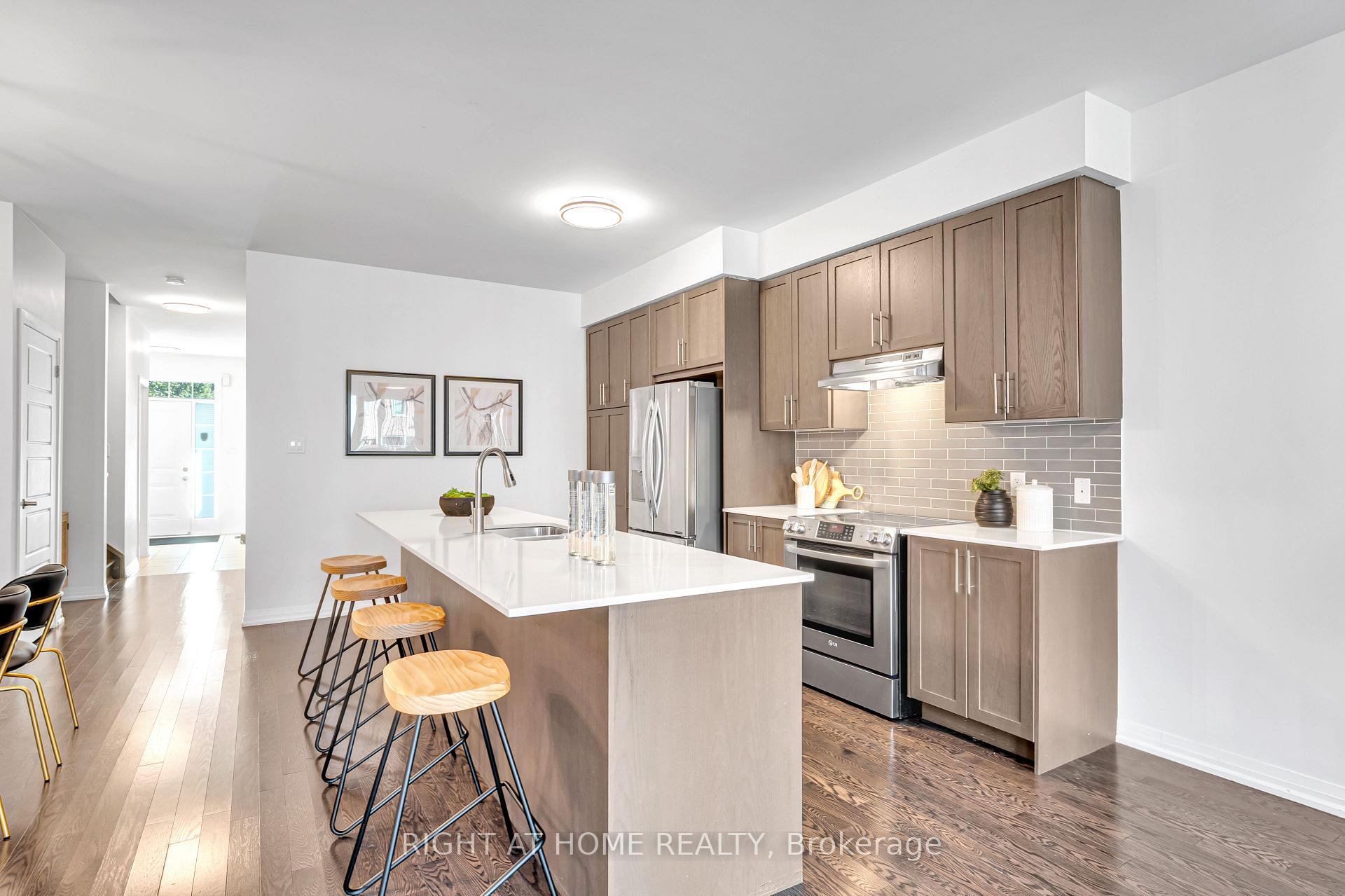 Photo 15 of 59 Henry Crescent, Milton, Willmott — HOMEH