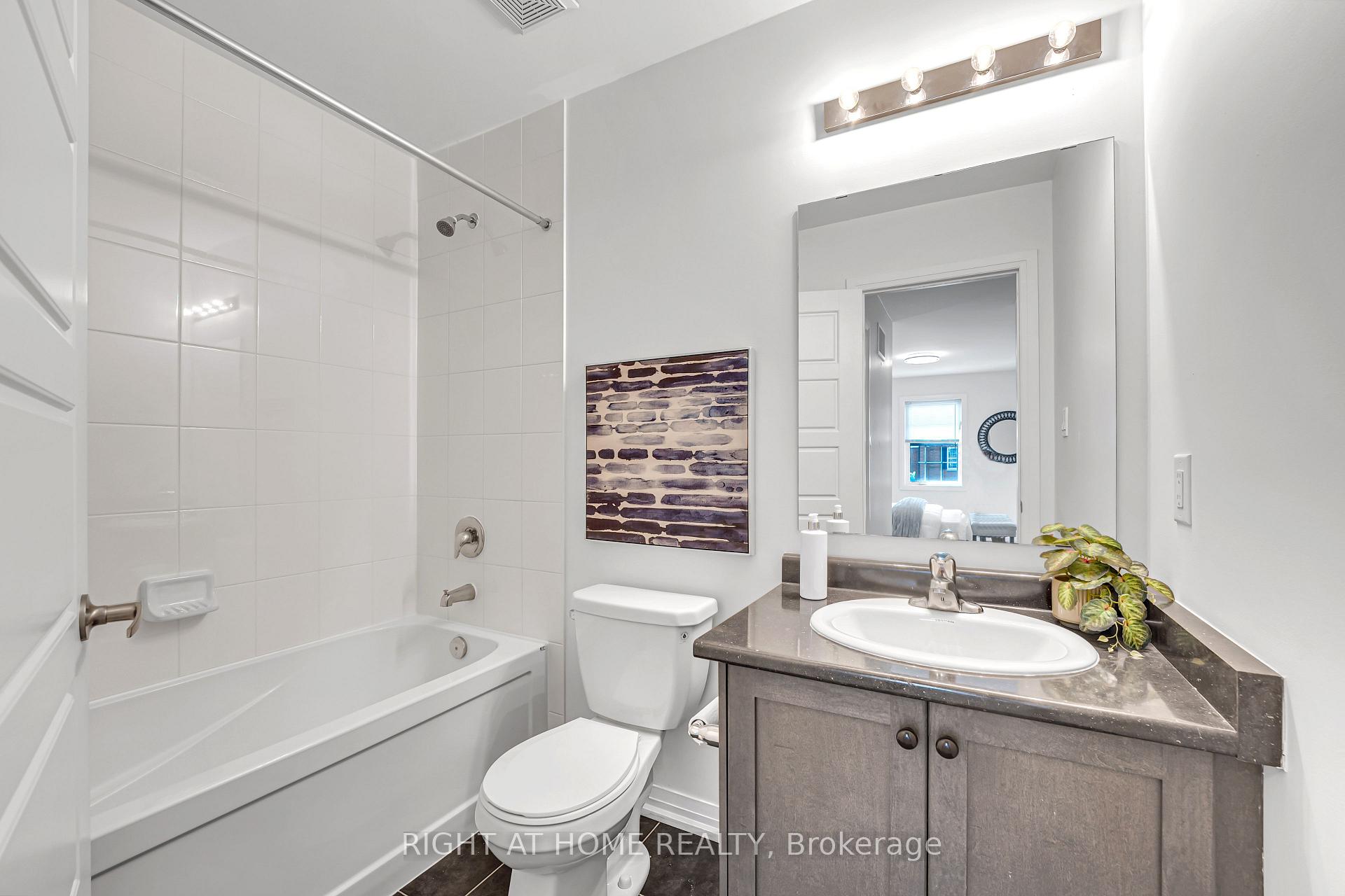 Photo 39 of 59 Henry Crescent, Milton, Willmott — HOMEH