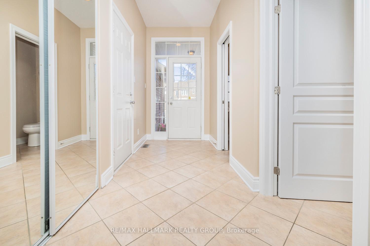Photo 23 of 233 Saddlesmith Circle, Ottawa, Kanata - Emerald Meadows/Trailwest — HOMEH