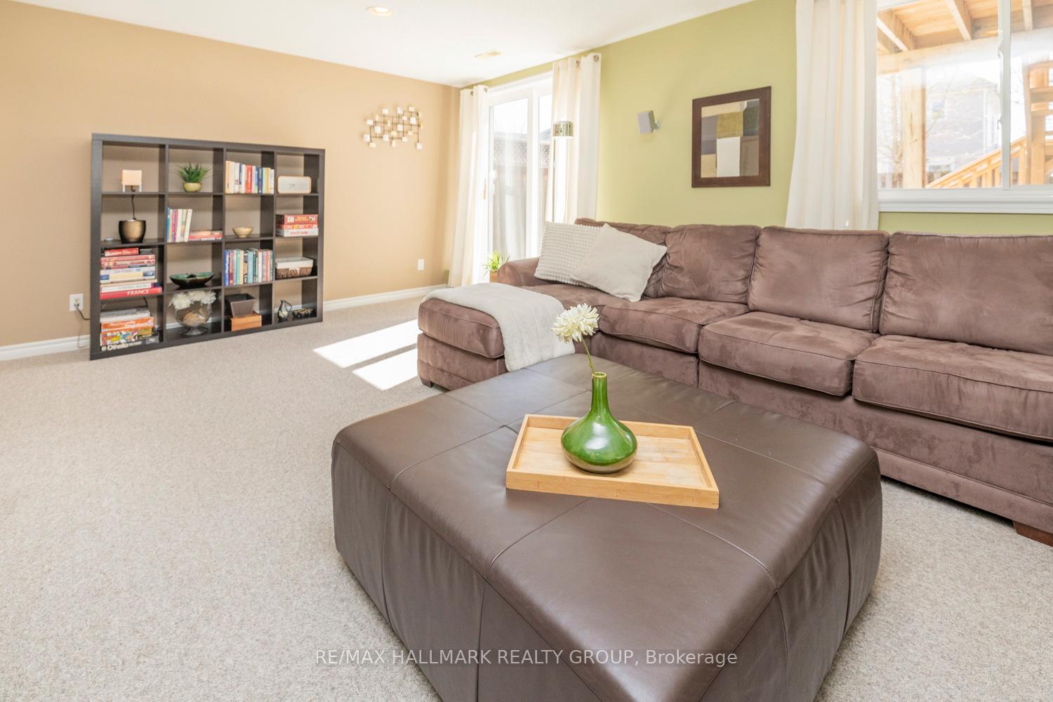 Photo 53 of 233 Saddlesmith Circle, Ottawa, Kanata - Emerald Meadows/Trailwest — HOMEH