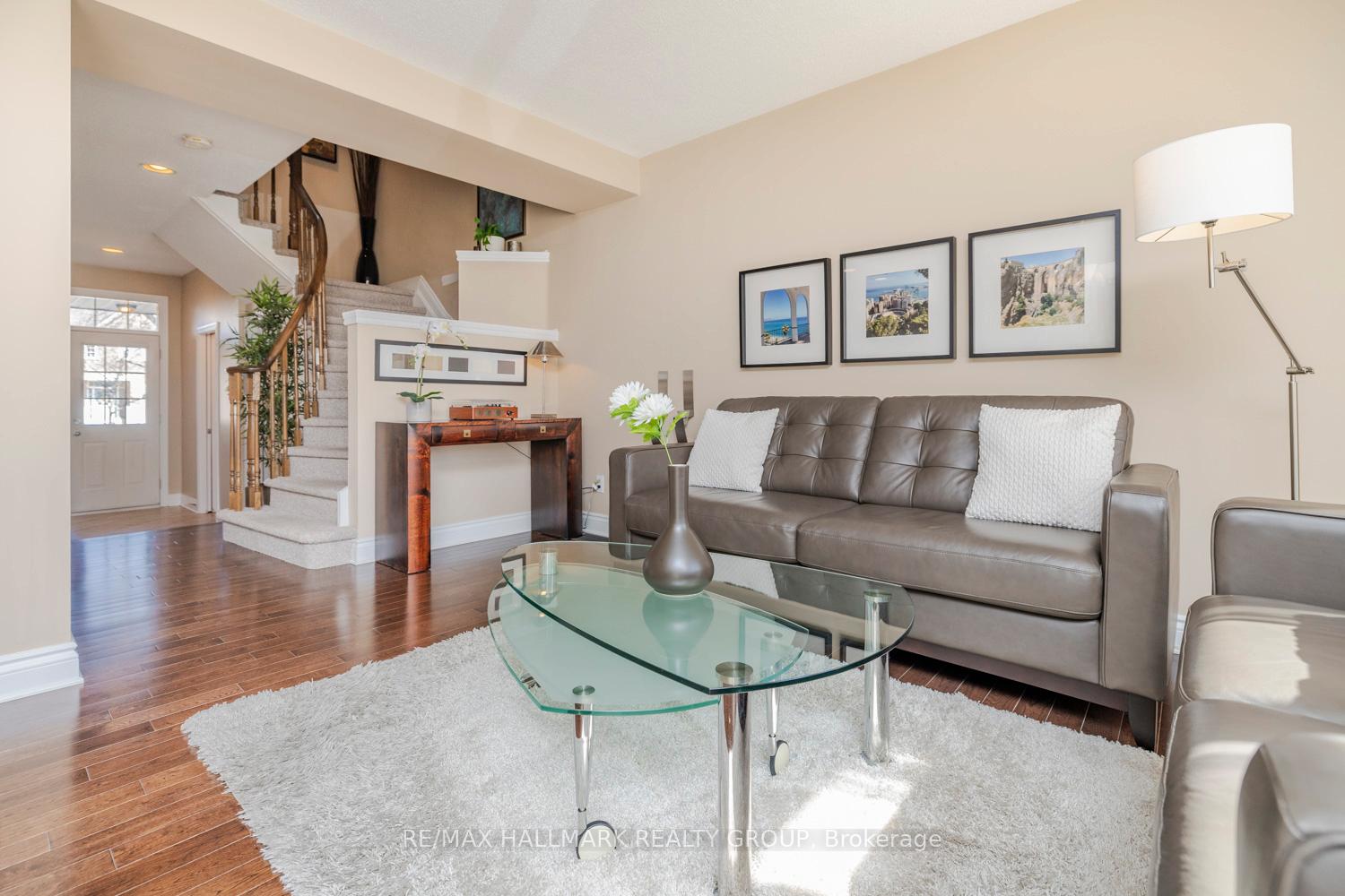 Photo 10 of 233 Saddlesmith Circle, Ottawa, Kanata - Emerald Meadows/Trailwest — HOMEH