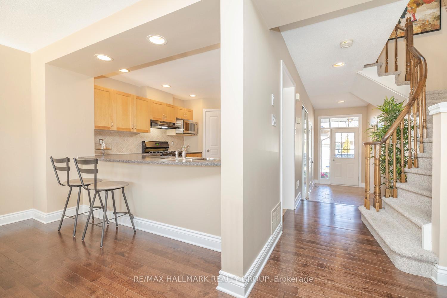 Photo 17 of 233 Saddlesmith Circle, Ottawa, Kanata - Emerald Meadows/Trailwest — HOMEH