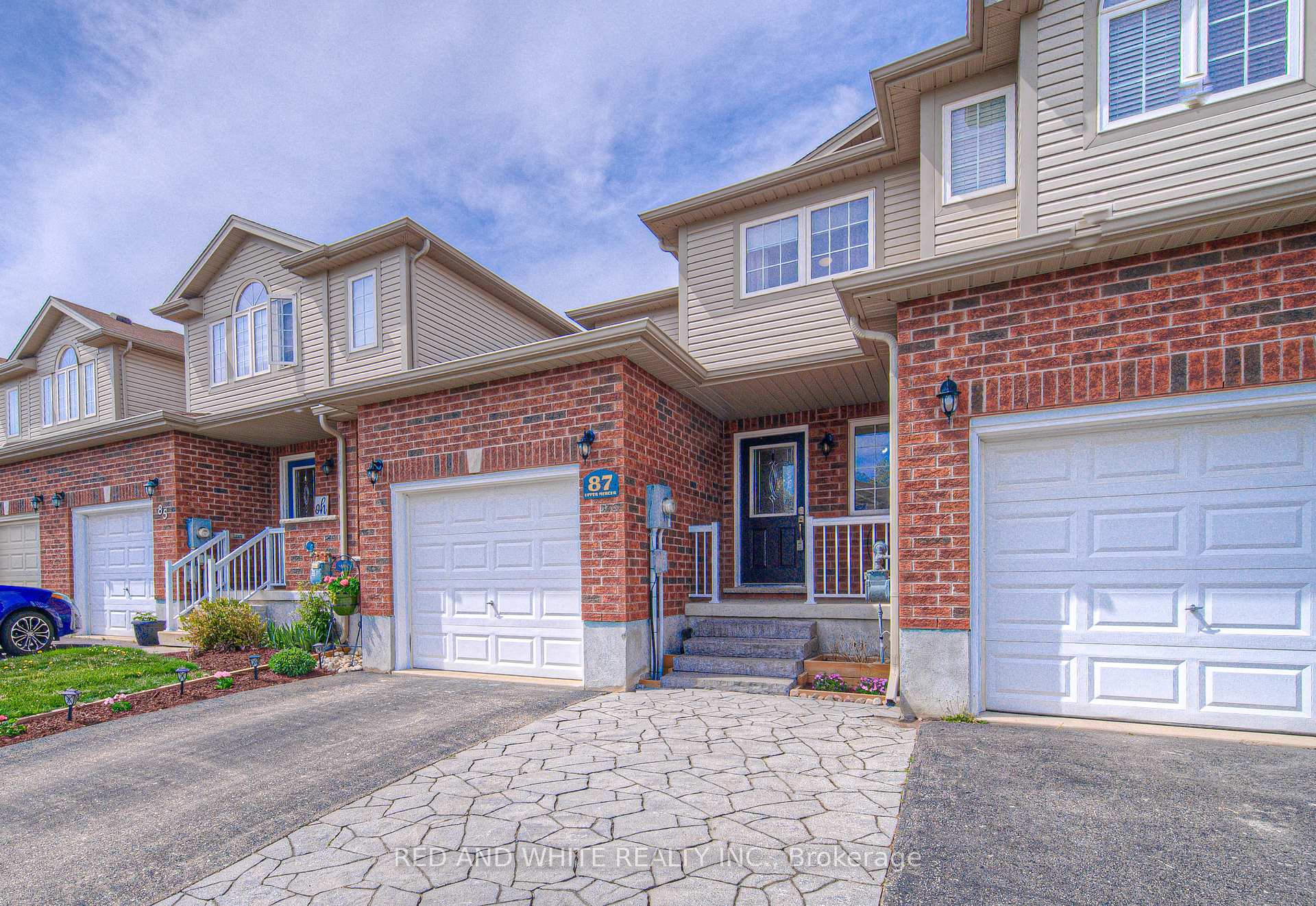 Photo 2 of 87 Upper Mercer Street, Kitchener — HOMEH