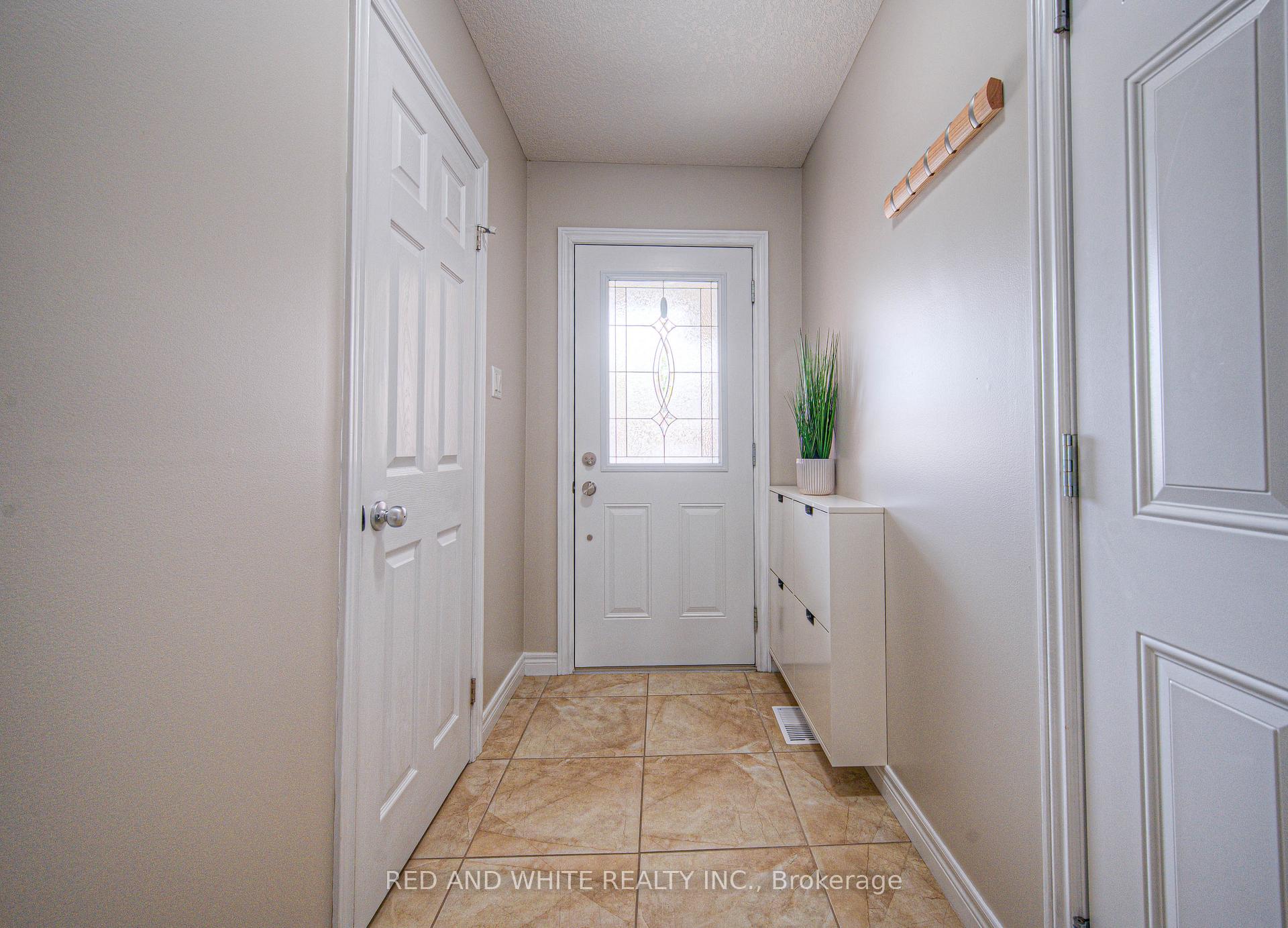 Photo 16 of 87 Upper Mercer Street, Kitchener — HOMEH