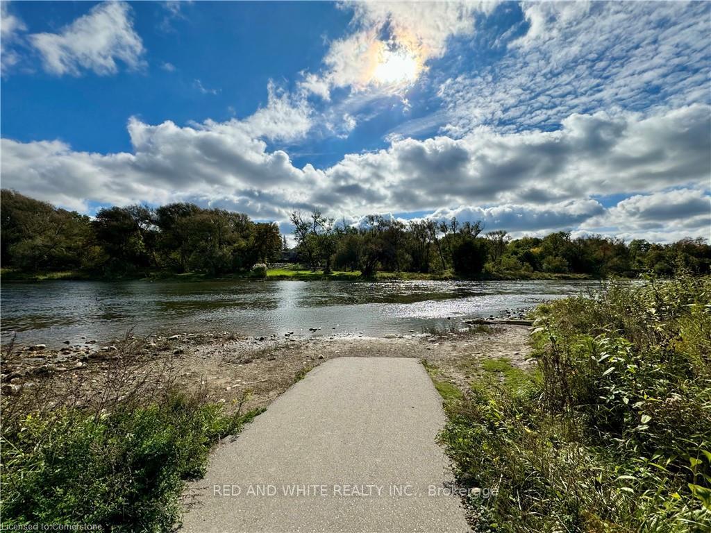 Photo 46 of 87 Upper Mercer Street, Kitchener — HOMEH