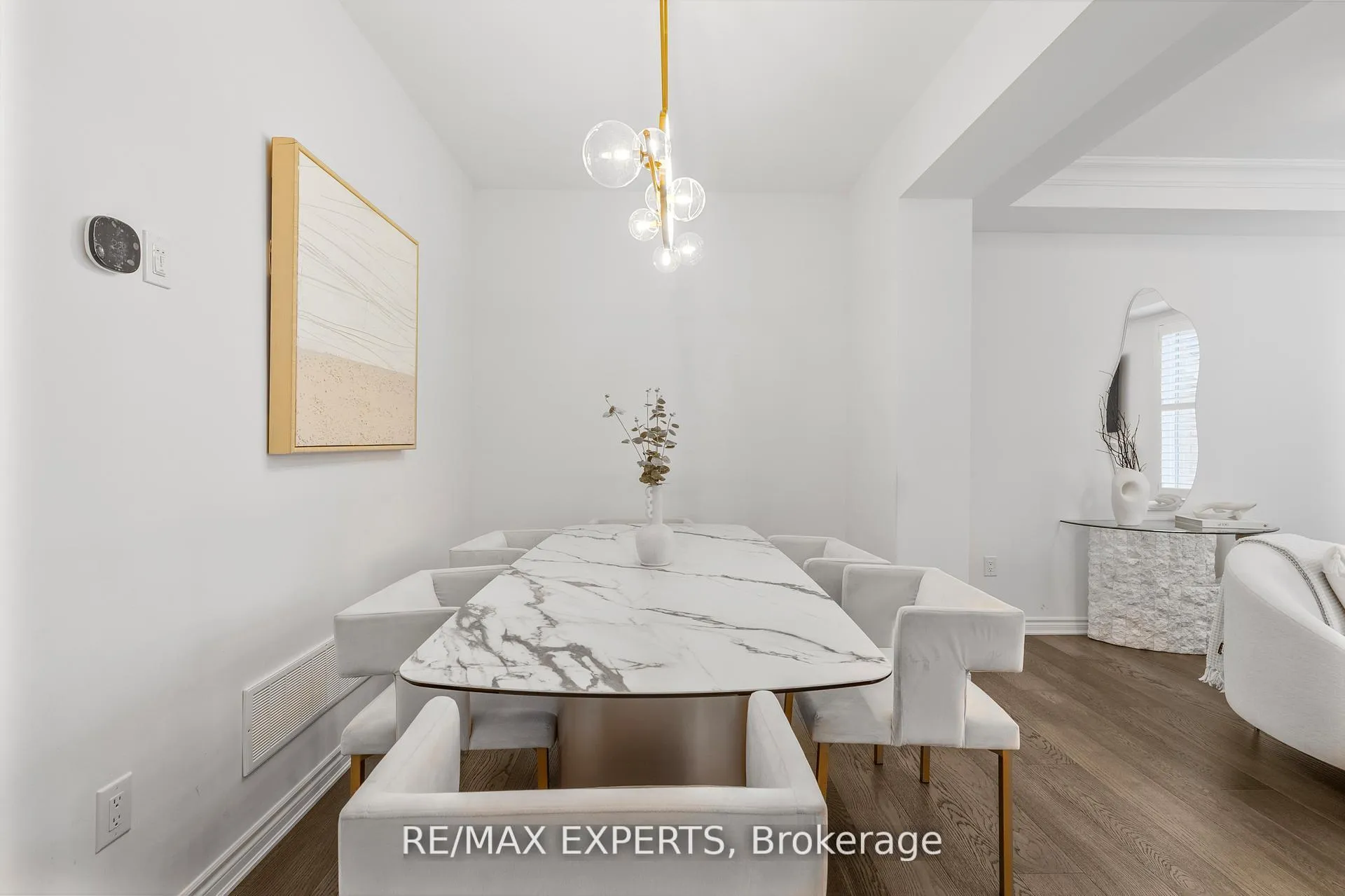 Photo 9 of 1358 Lobelia Crescent, Milton, Walker — HOMEH