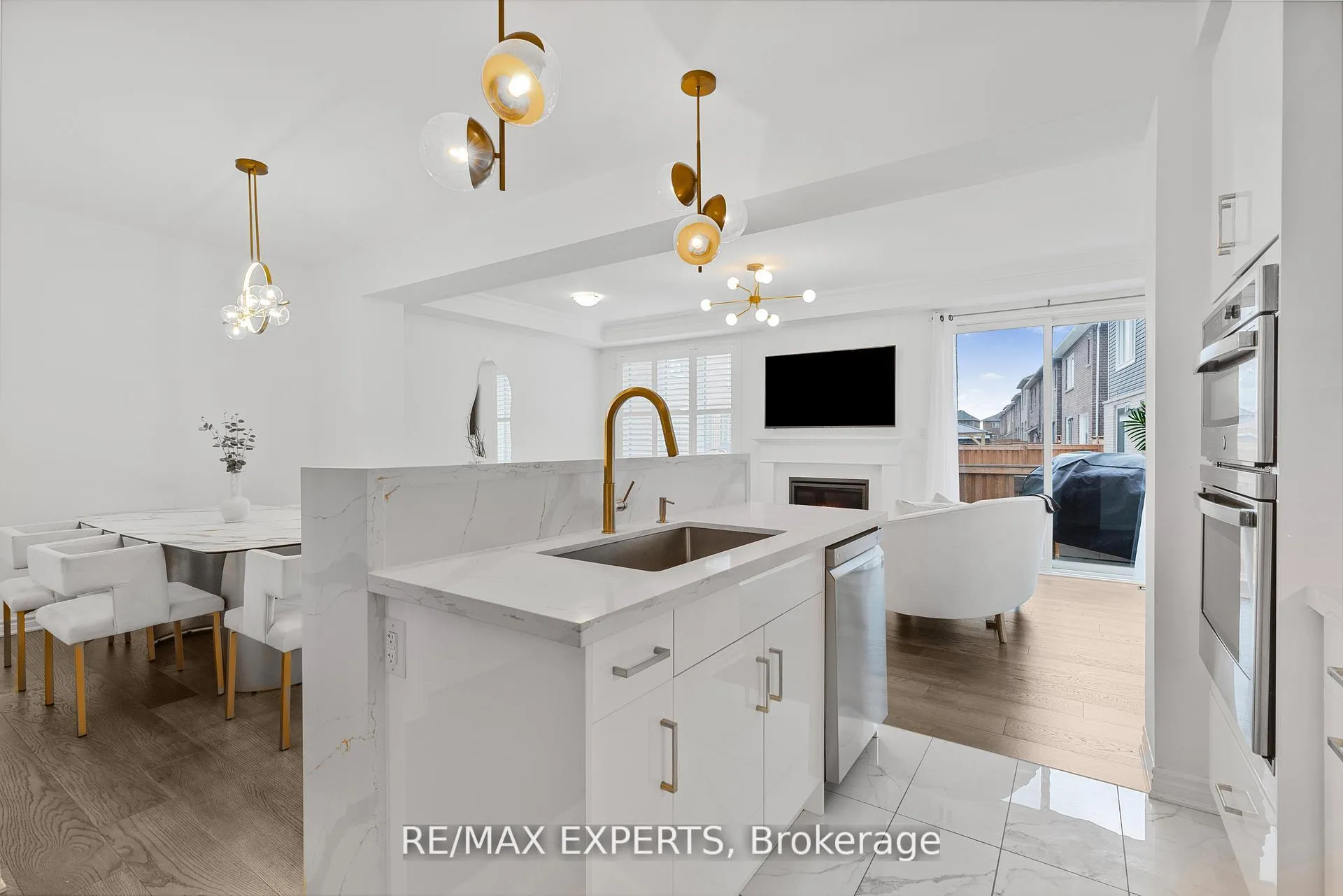 Photo 14 of 1358 Lobelia Crescent, Milton, Walker — HOMEH