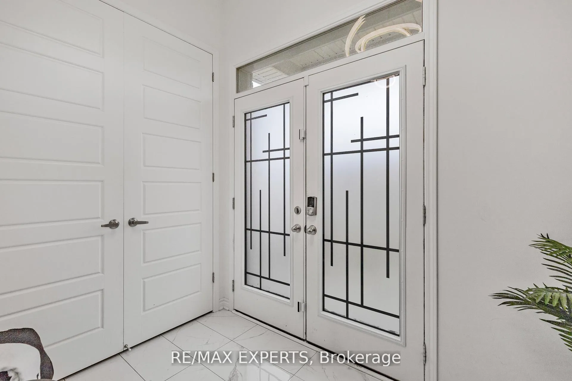 Photo 17 of 1358 Lobelia Crescent, Milton, Walker — HOMEH