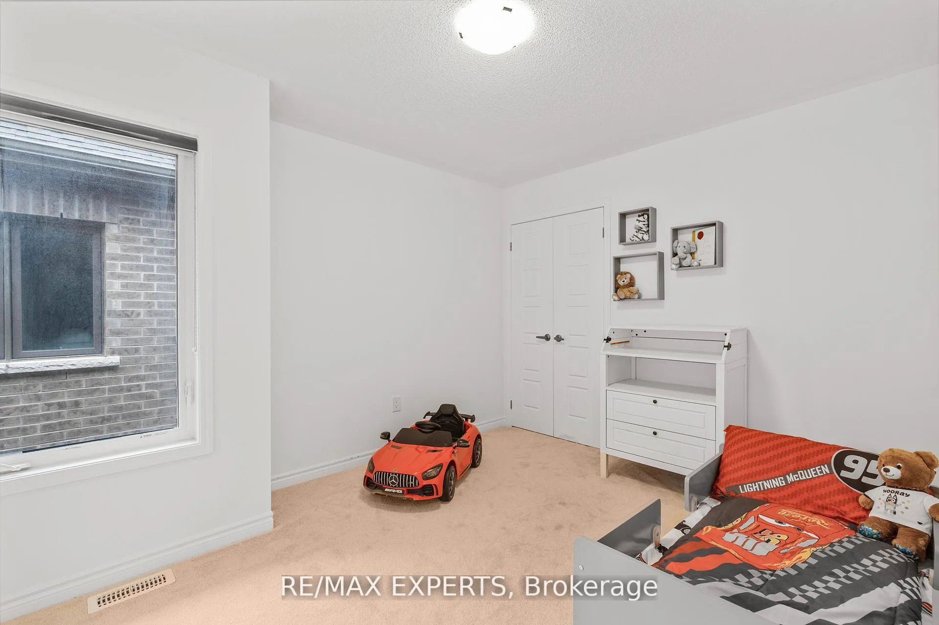 Photo 26 of 1358 Lobelia Crescent, Milton, Walker — HOMEH