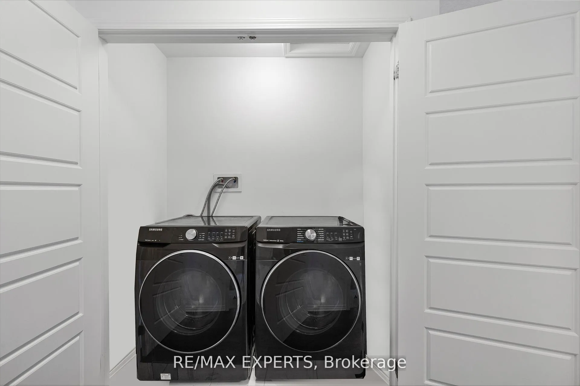 Photo 30 of 1358 Lobelia Crescent, Milton, Walker — HOMEH