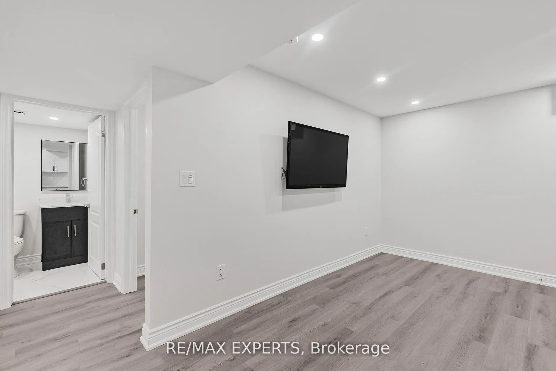 Photo 34 of 1358 Lobelia Crescent, Milton, Walker — HOMEH