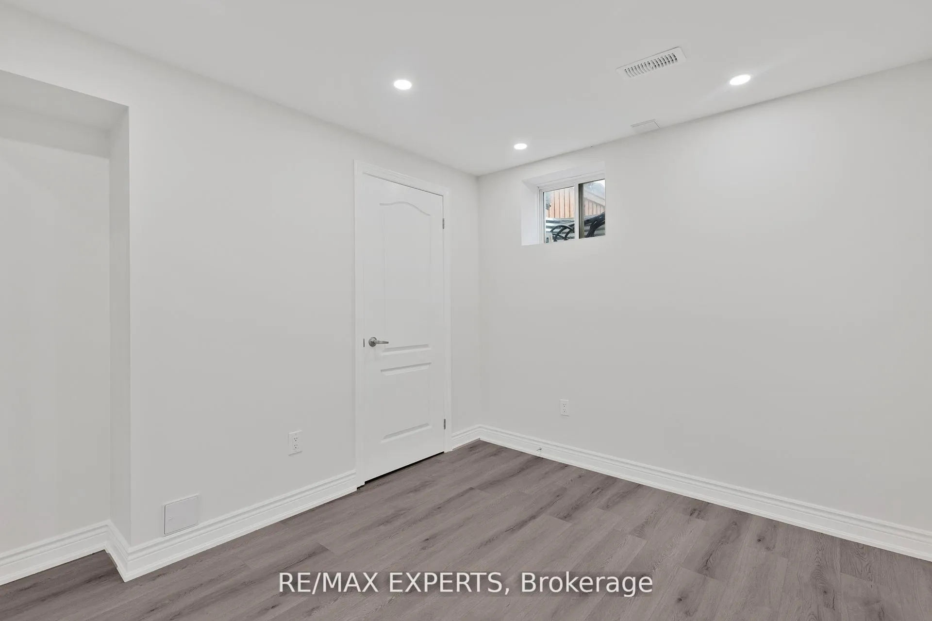 Photo 35 of 1358 Lobelia Crescent, Milton, Walker — HOMEH