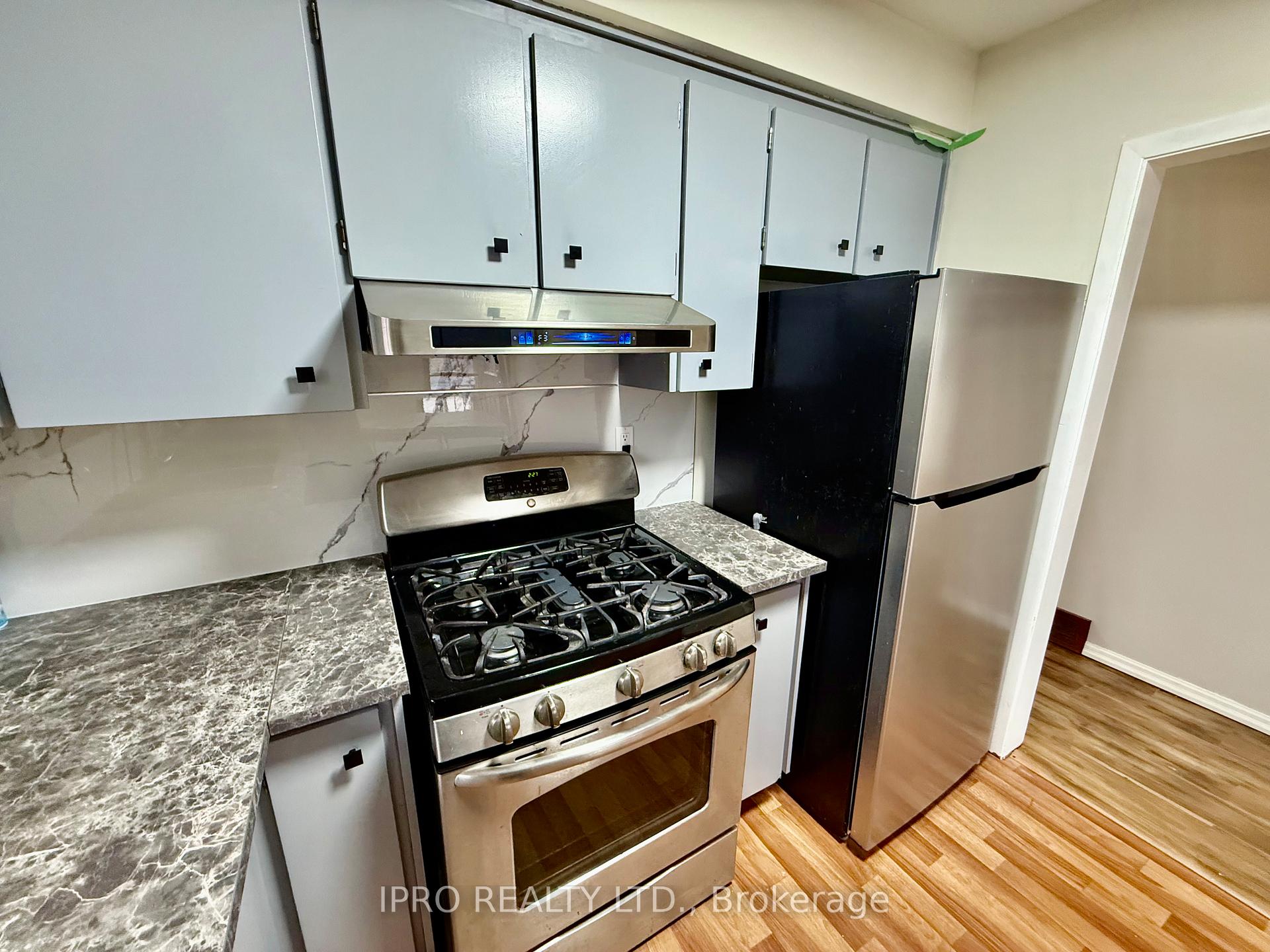 Photo 5 of Unit Main, 22 Rapallo Drive, Hamilton, Lisgar — HOMEH
