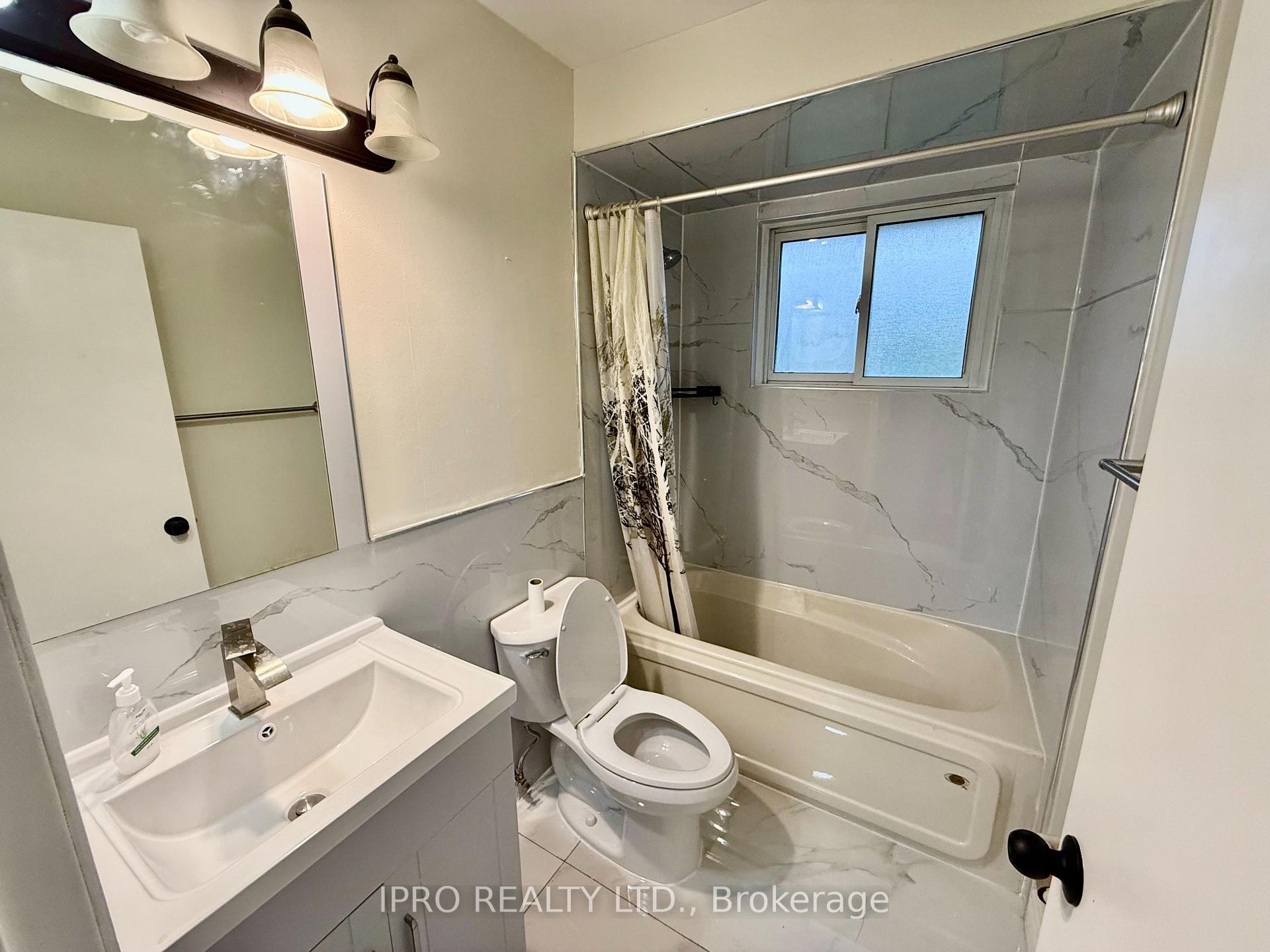 Photo 10 of Unit Main, 22 Rapallo Drive, Hamilton, Lisgar — HOMEH