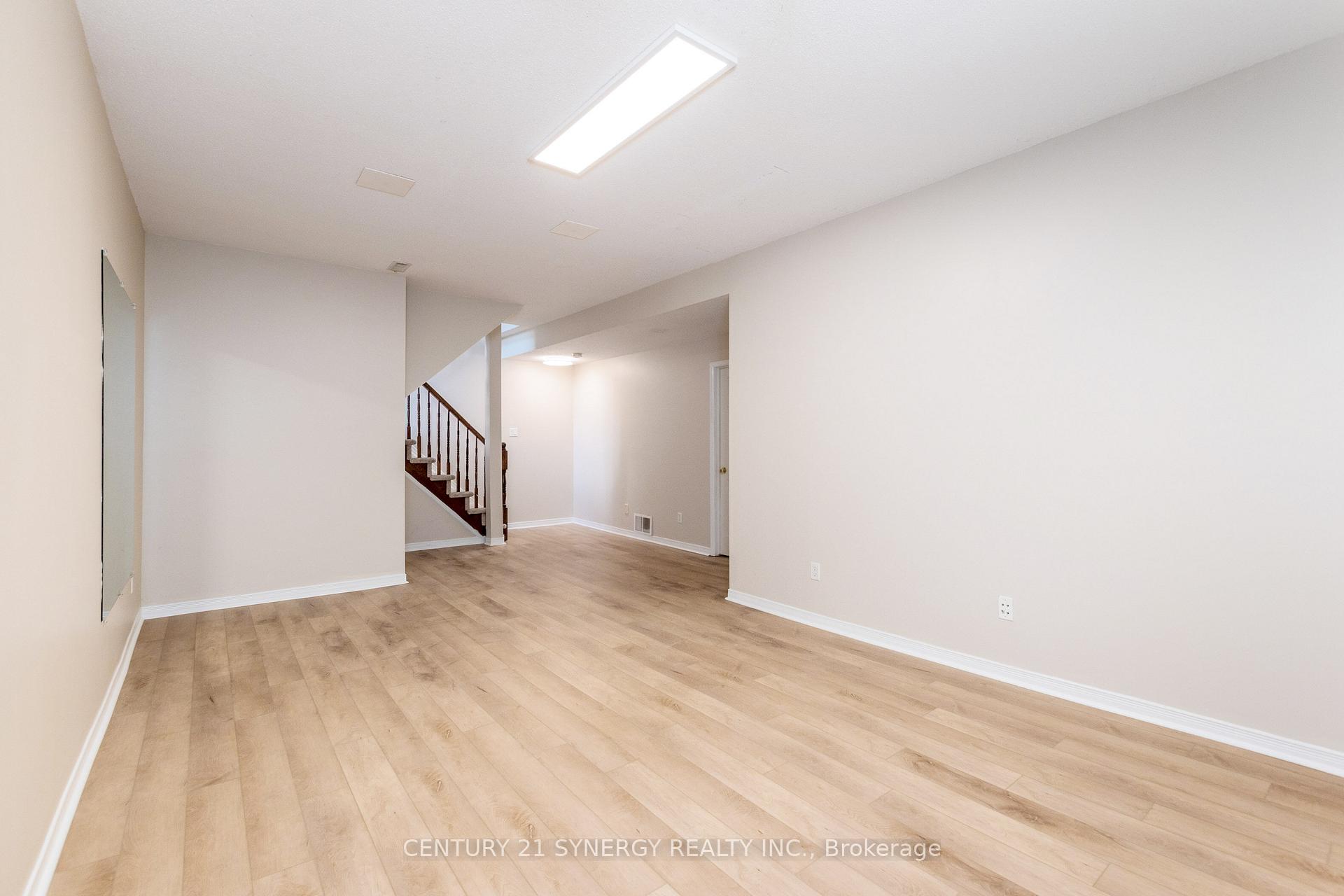 Photo 30 of 59 Macassa Circle, Ottawa, Kanata - Kanata Lakes/Heritage Hills — HOMEH