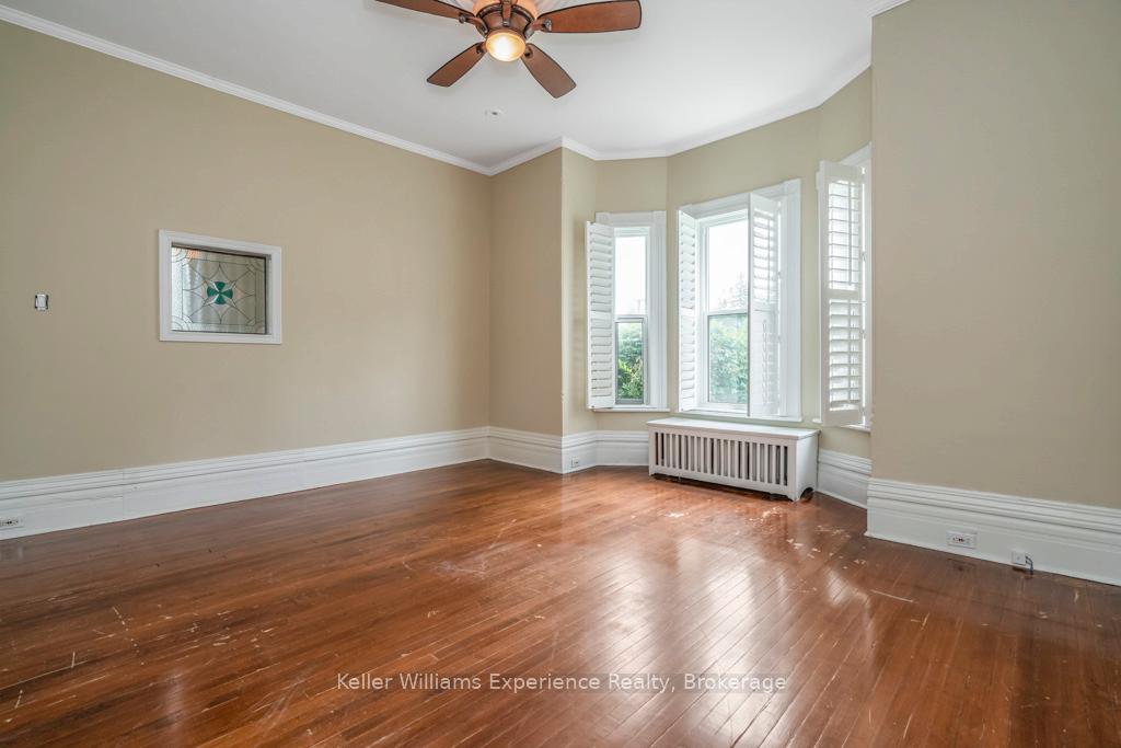 Photo 17 of 600 Hugel Avenue, Midland — HOMEH