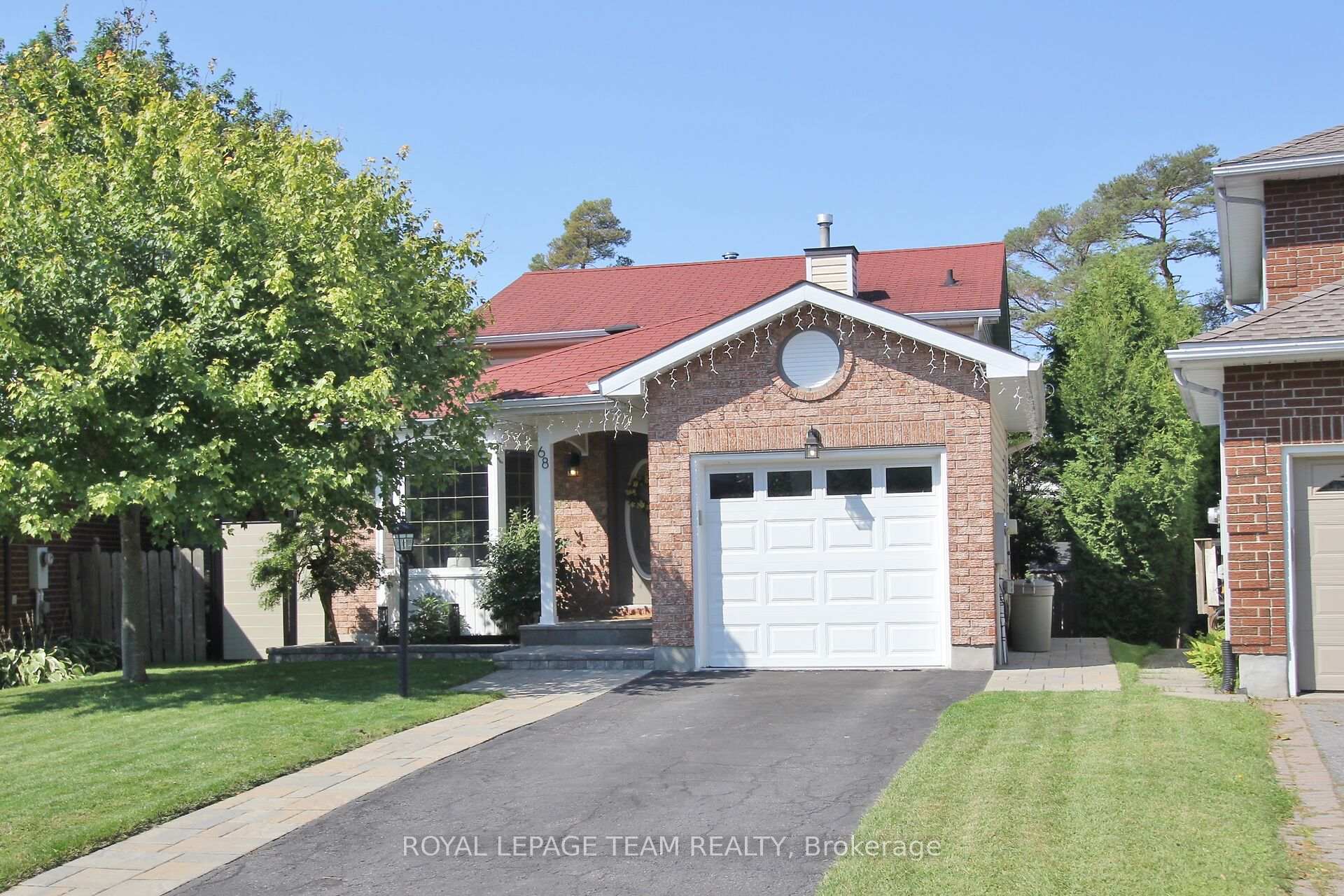 Photo 3 of 68 Hawley Crescent, Ottawa, Kanata - Bridlewood — HOMEH
