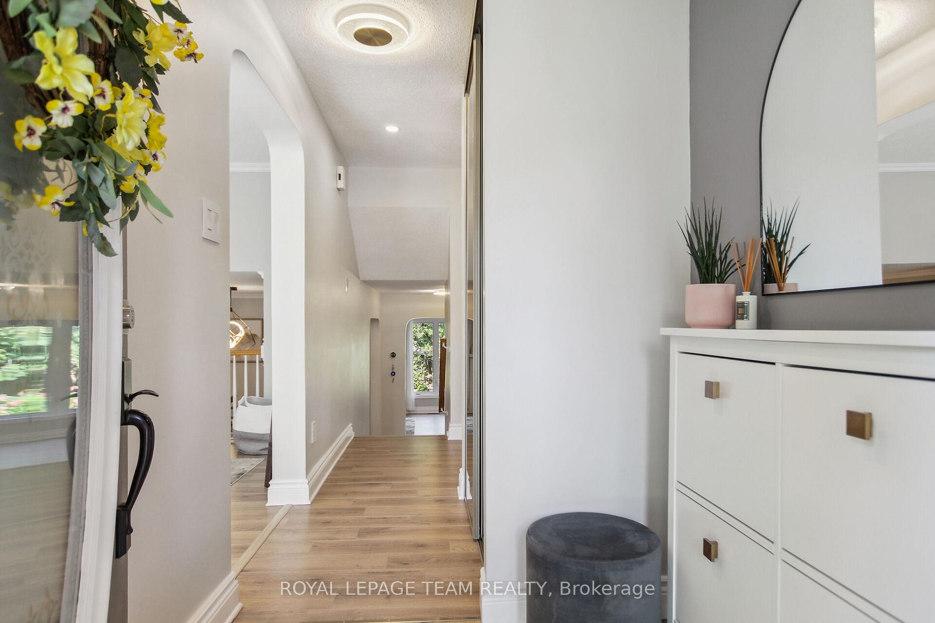 Photo 5 of 68 Hawley Crescent, Ottawa, Kanata - Bridlewood — HOMEH