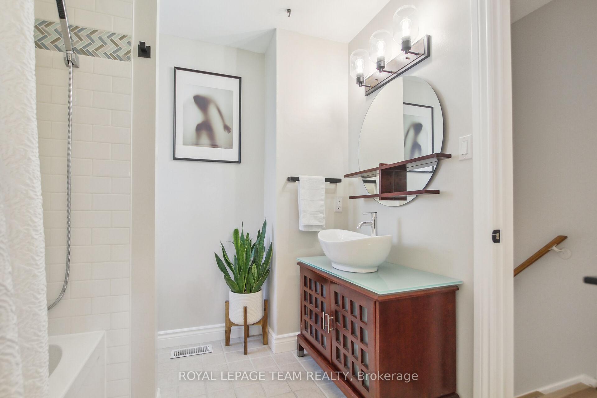 Photo 33 of 68 Hawley Crescent, Ottawa, Kanata - Bridlewood — HOMEH