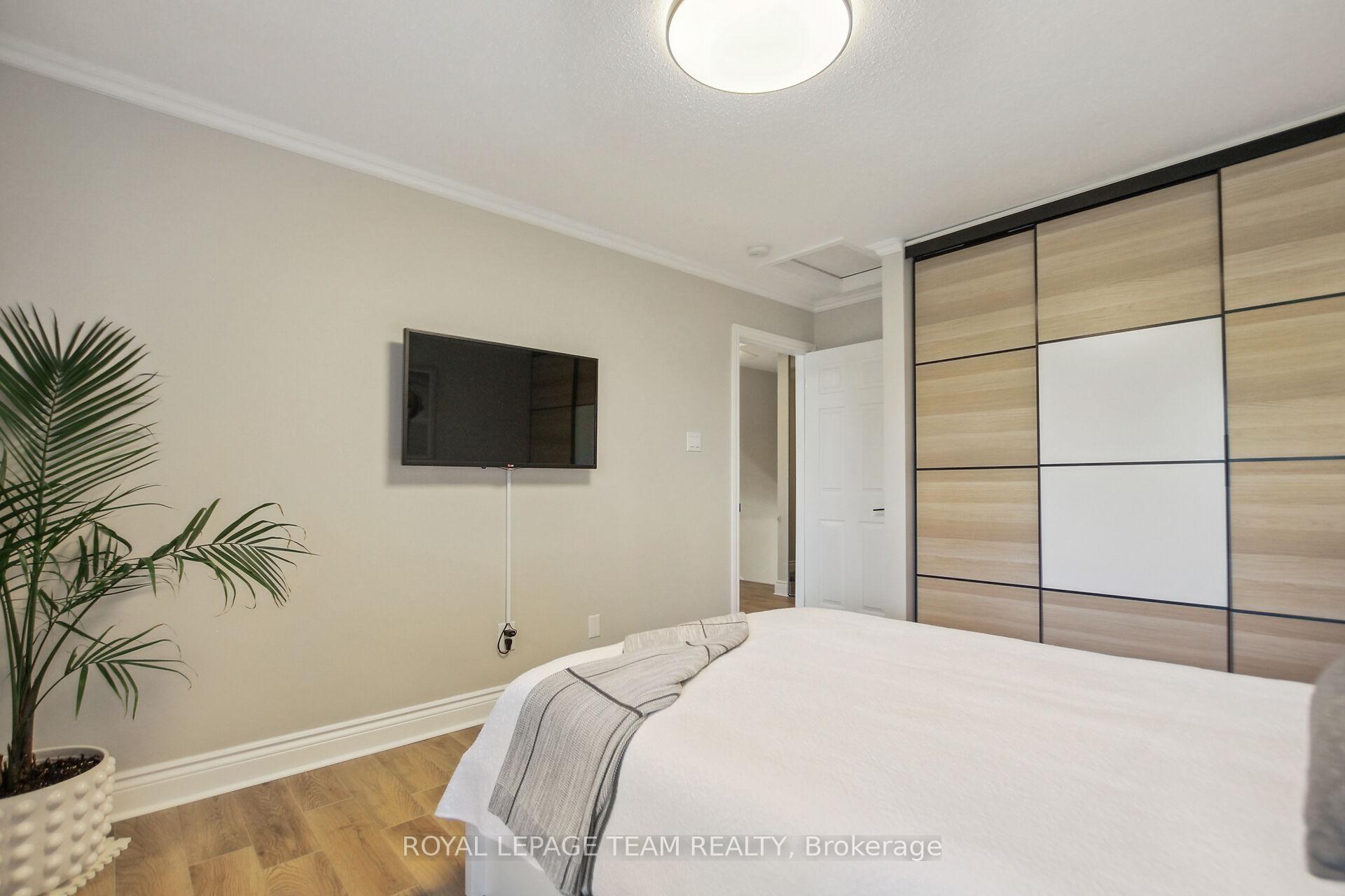 Photo 38 of 68 Hawley Crescent, Ottawa, Kanata - Bridlewood — HOMEH