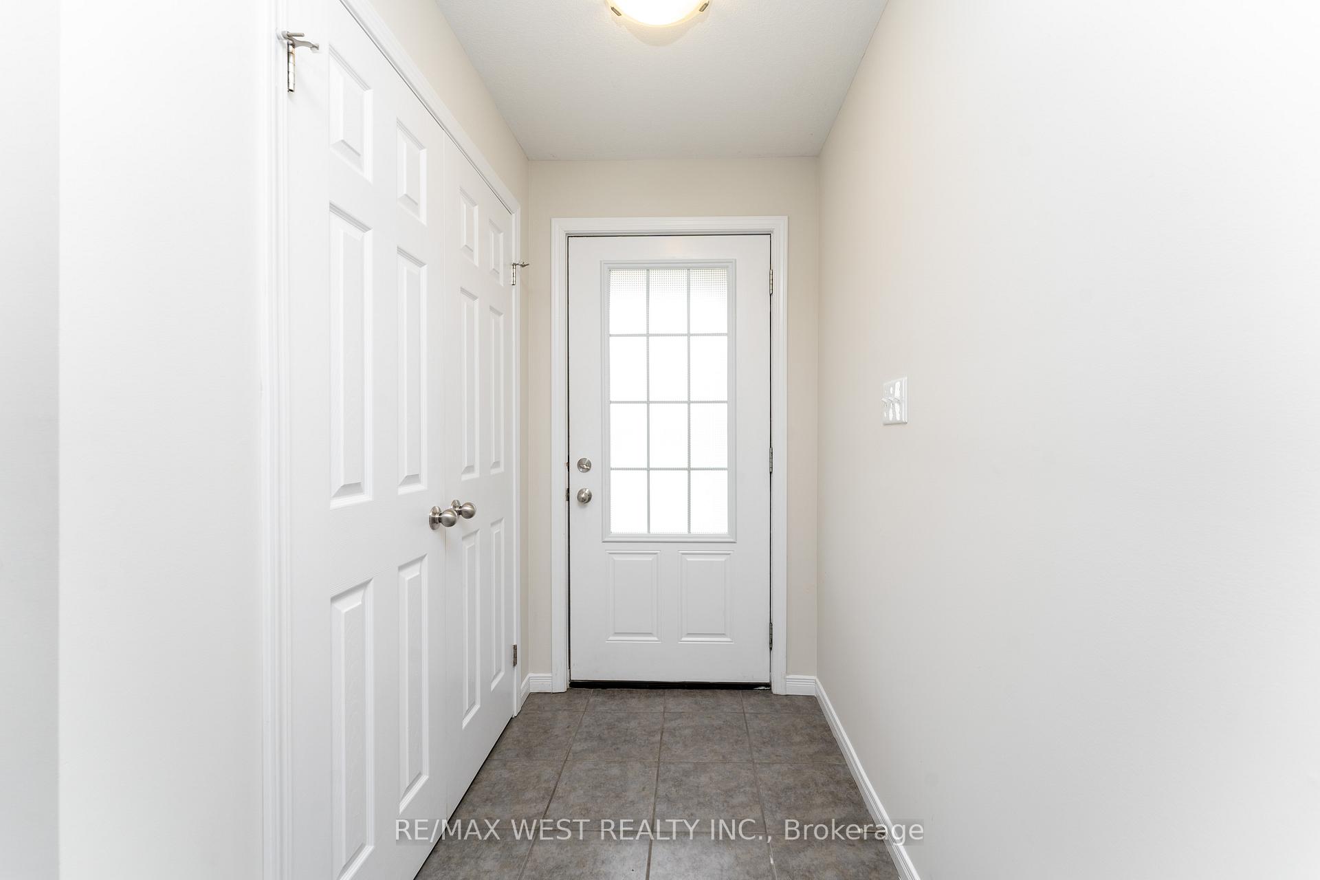 Photo 7 of 272 Maitland Street, Kitchener, Huron Park — HOMEH