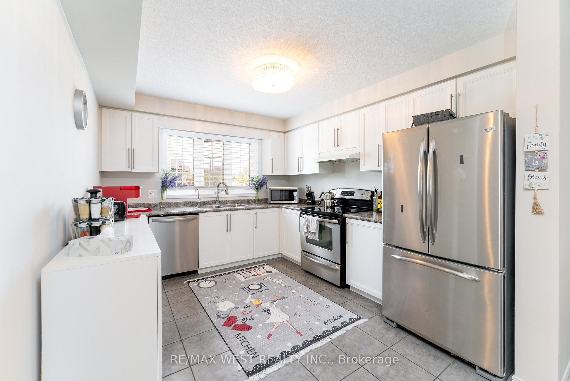 Photo 19 of 272 Maitland Street, Kitchener, Huron Park — HOMEH