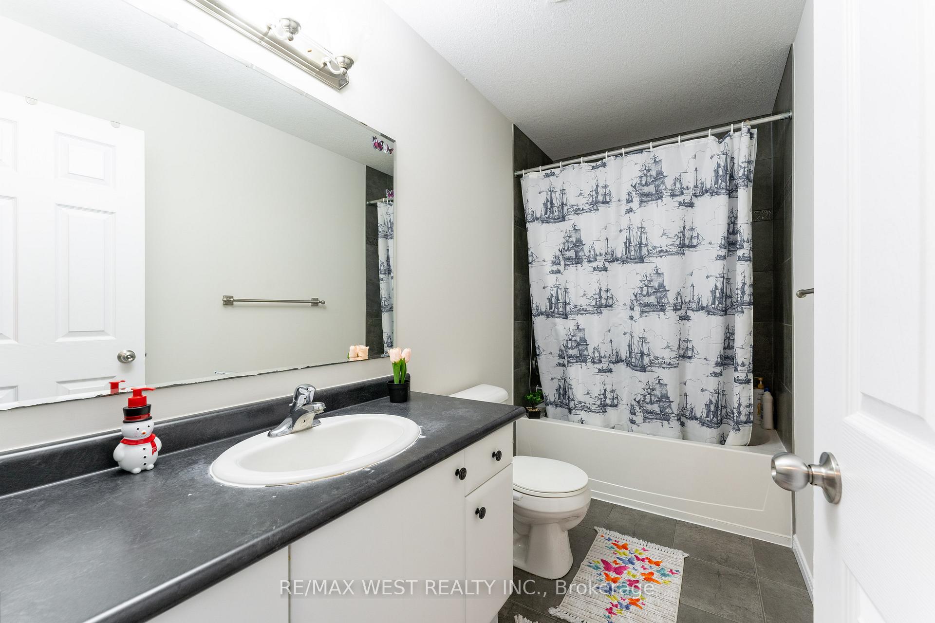 Photo 26 of 272 Maitland Street, Kitchener, Huron Park — HOMEH
