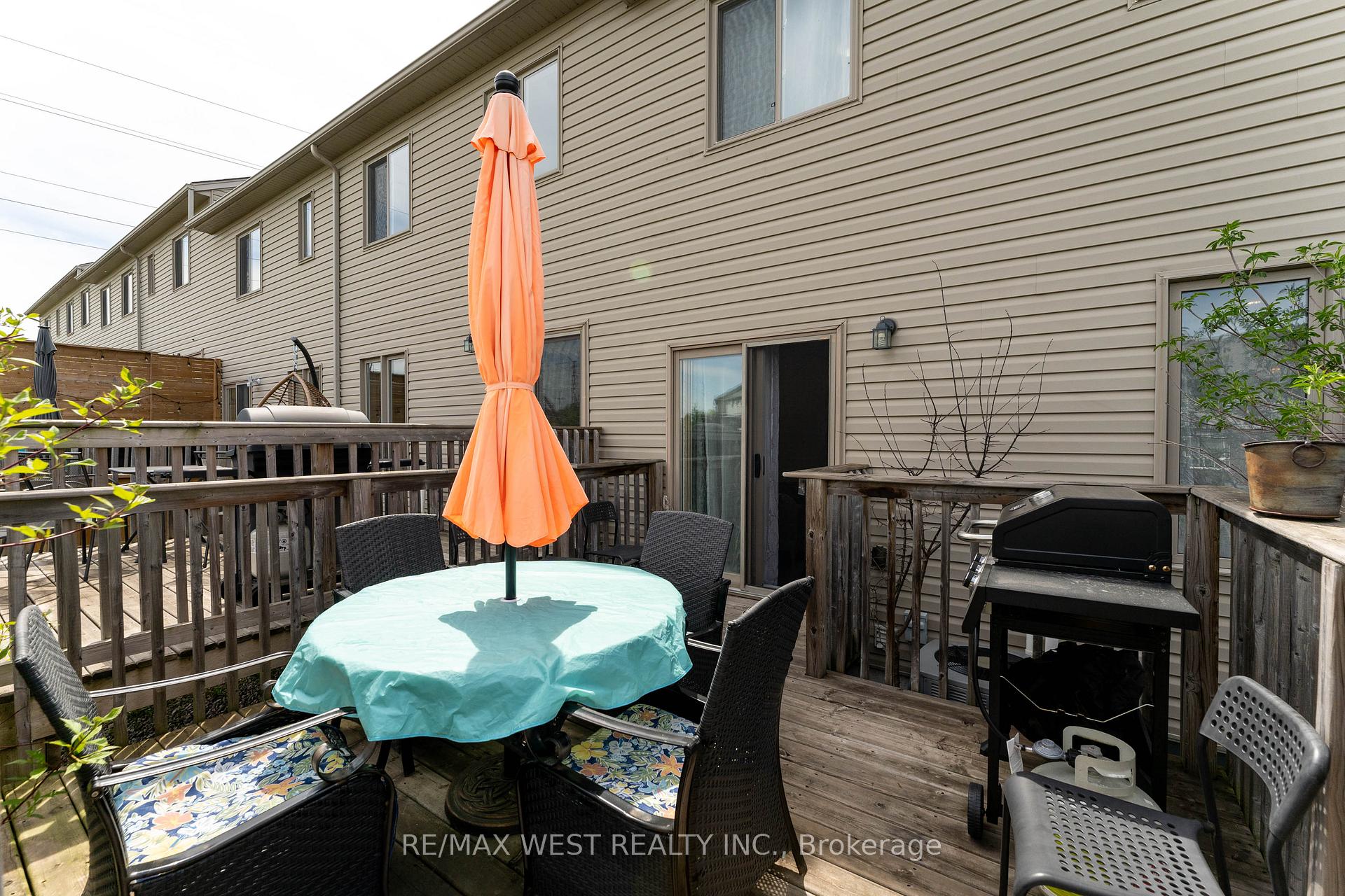 Photo 36 of 272 Maitland Street, Kitchener, Huron Park — HOMEH