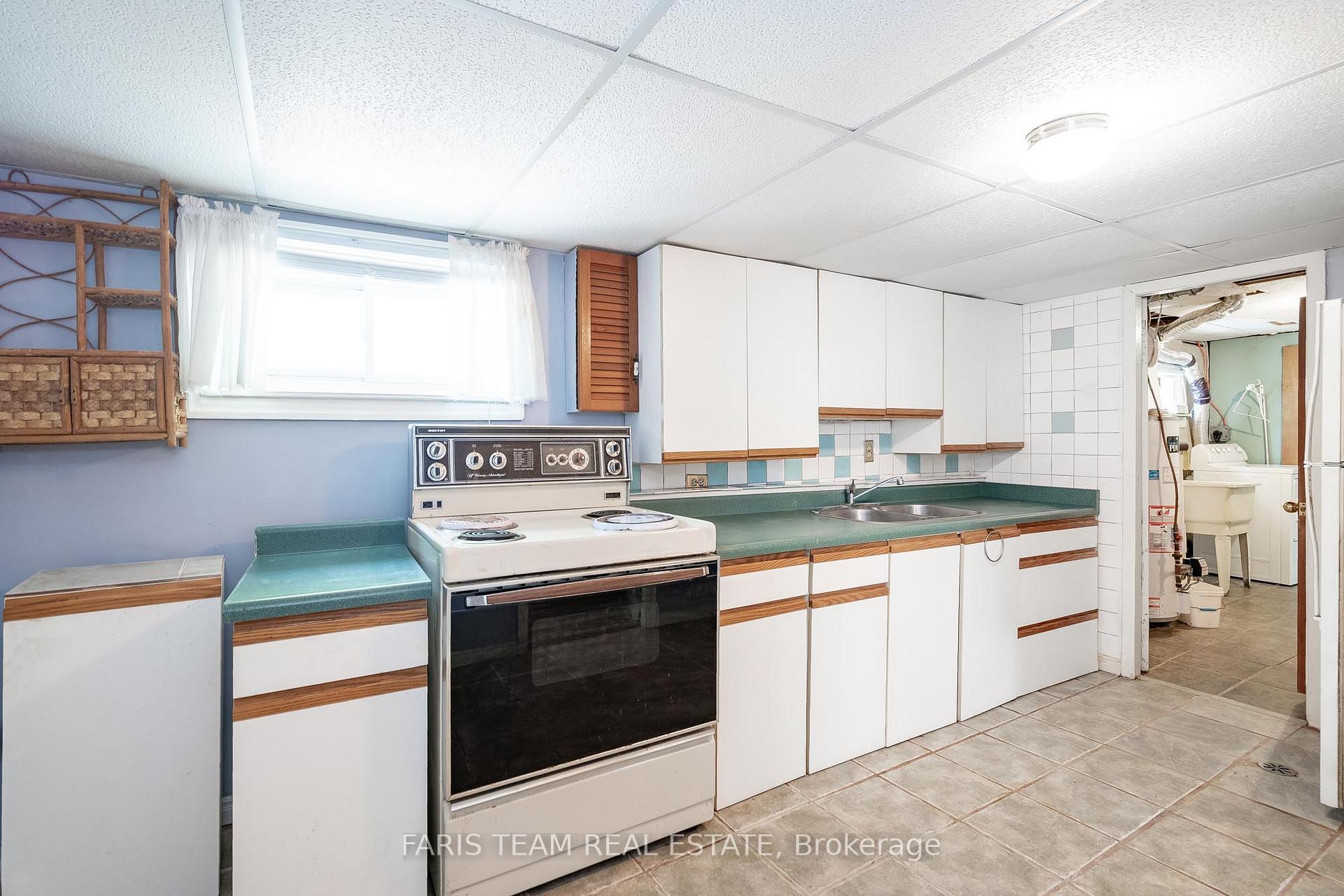 Photo 14 of 358 Bay Street, Midland — HOMEH