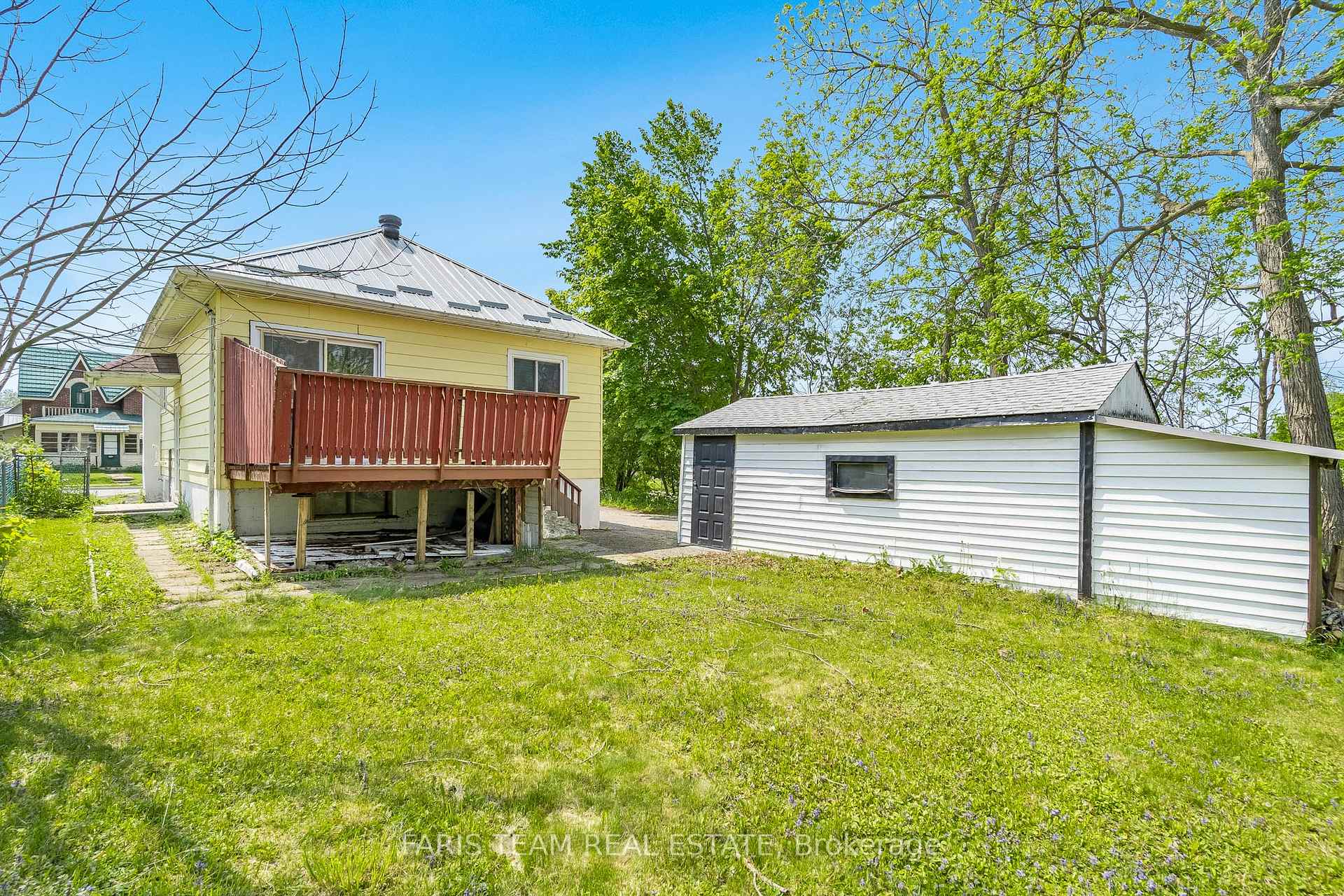 Photo 23 of 358 Bay Street, Midland — HOMEH