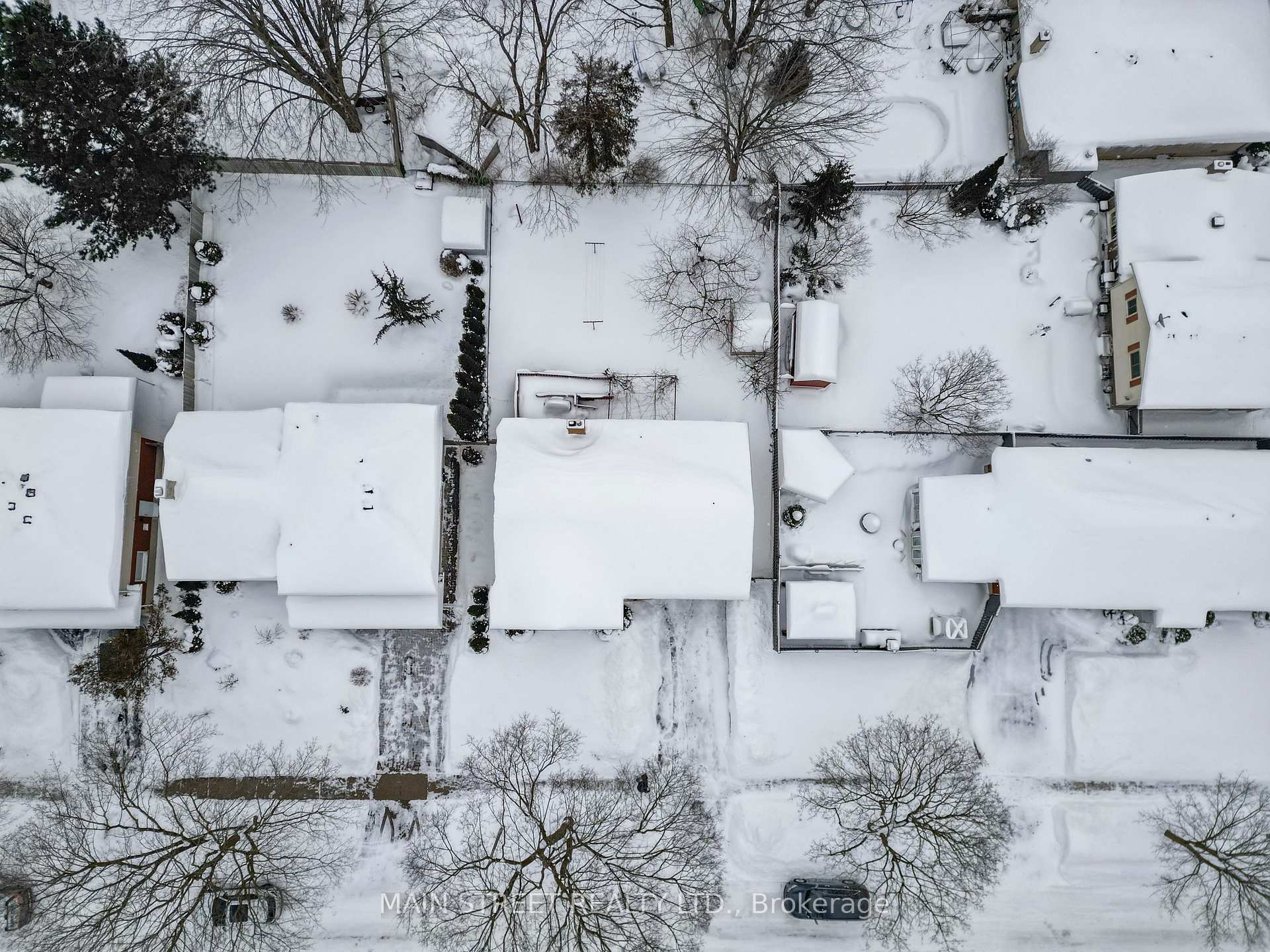 Photo 31 of 92 Queenston Crescent, Kitchener — HOMEH