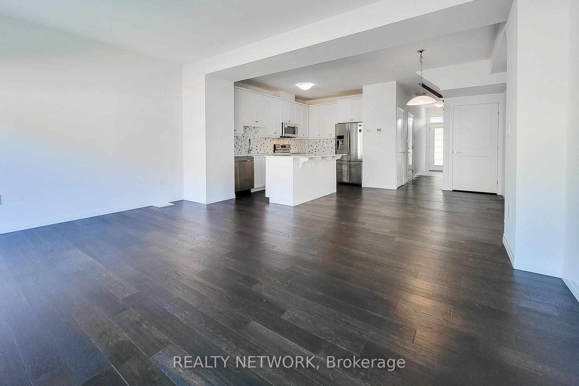 Photo 6 of Unit 7, 30 Times Square Boulevard, Hamilton, Stoney Creek — HOMEH