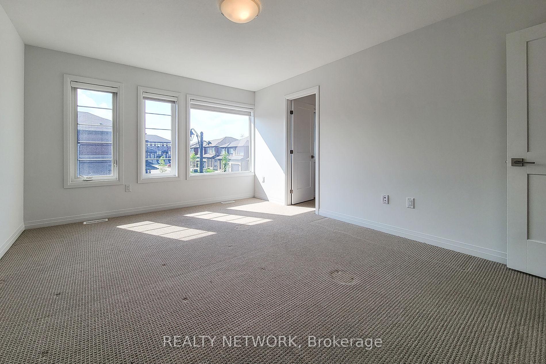 Photo 24 of Unit 7, 30 Times Square Boulevard, Hamilton, Stoney Creek — HOMEH