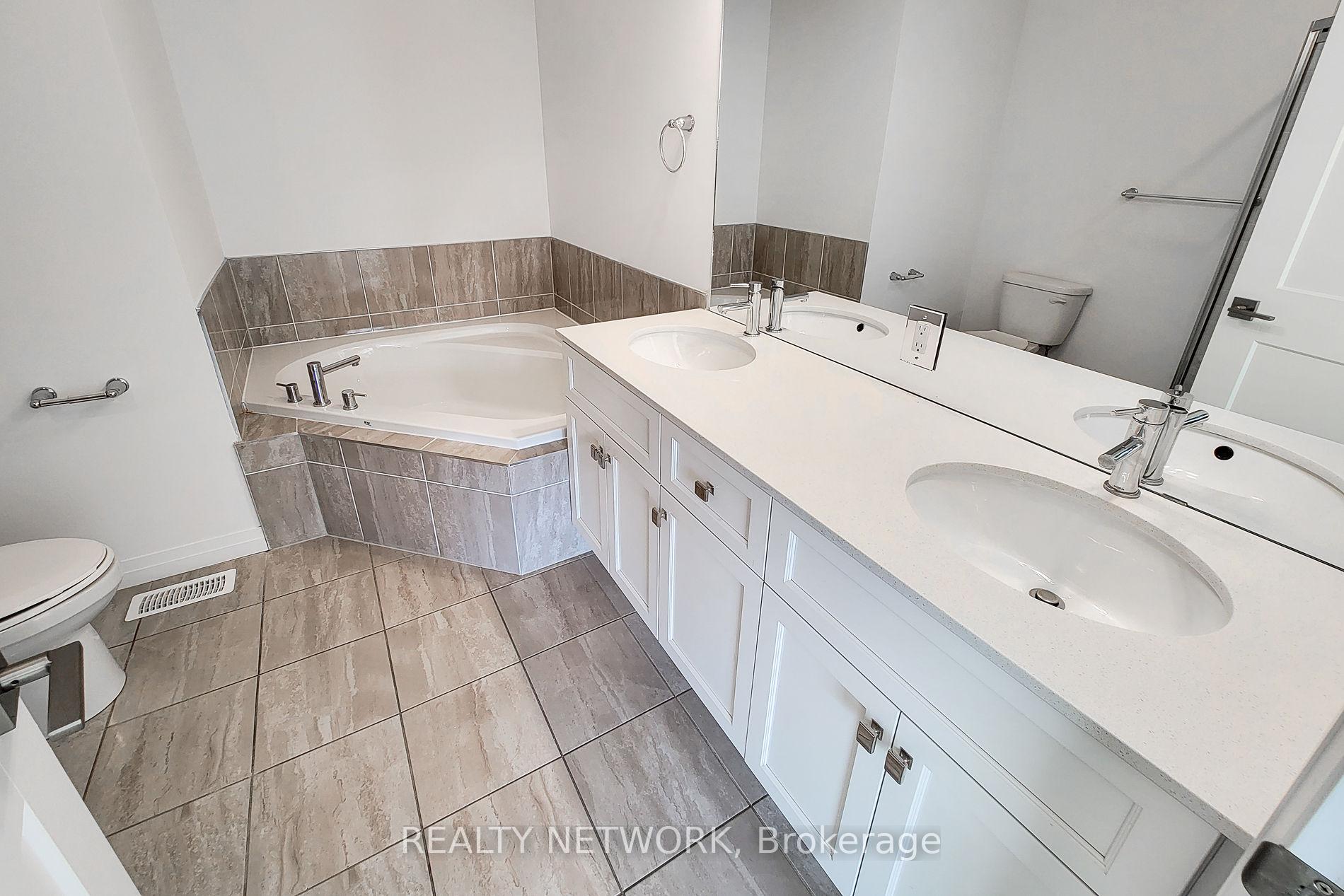 Photo 26 of Unit 7, 30 Times Square Boulevard, Hamilton, Stoney Creek — HOMEH