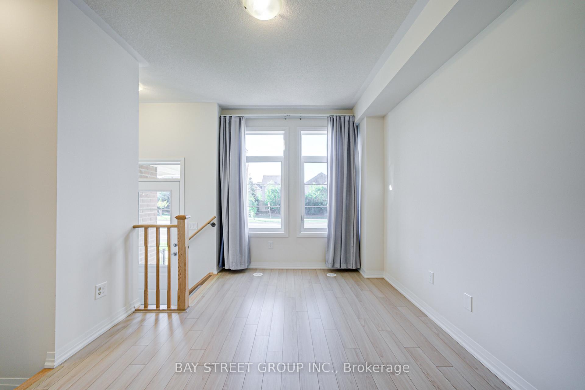 Photo 7 of 3 Carneros Way, Markham, Box Grove — HOMEH