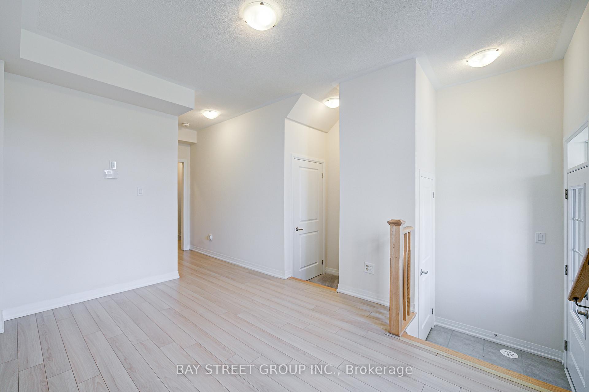 Photo 10 of 3 Carneros Way, Markham, Box Grove — HOMEH