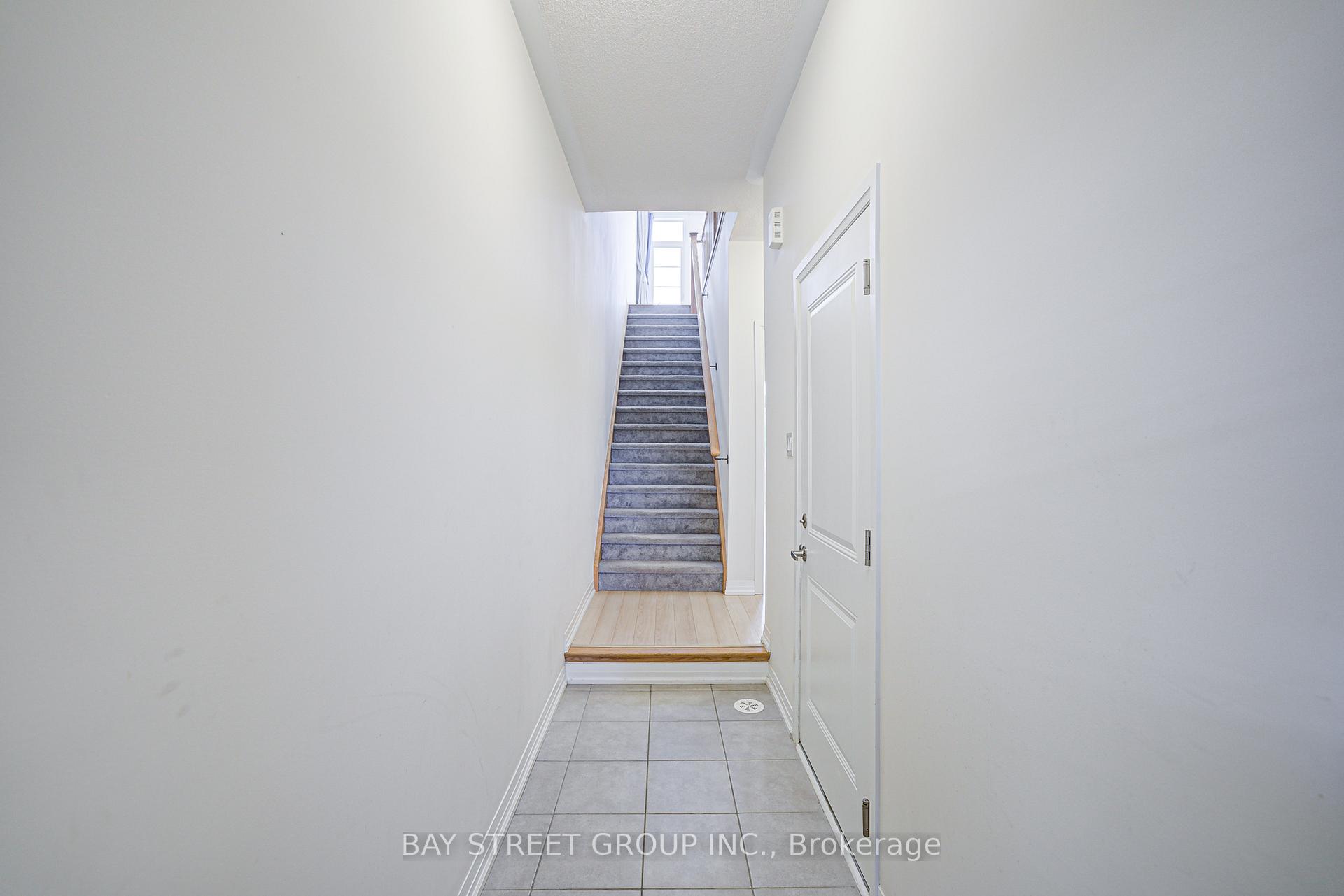Photo 13 of 3 Carneros Way, Markham, Box Grove — HOMEH