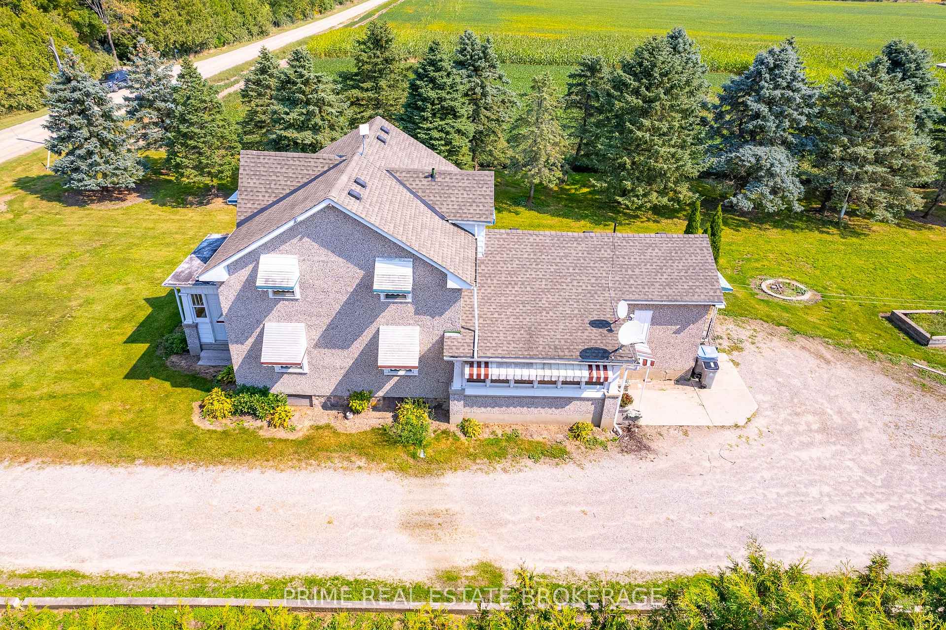 Photo 5 of 10701 Lamont Drive, Middlesex Centre, Rural Middlesex Centre — HOMEH