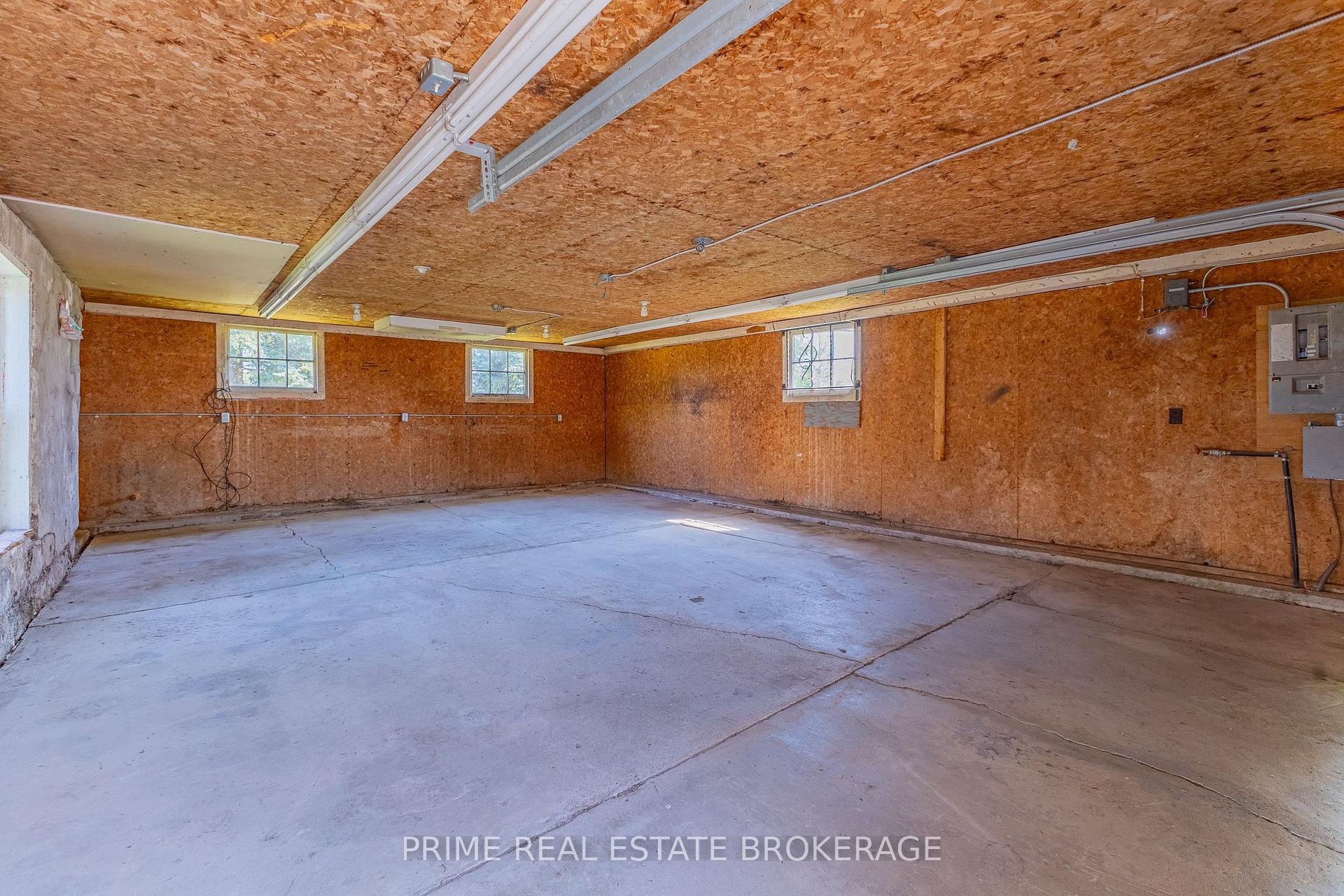 Photo 38 of 10701 Lamont Drive, Middlesex Centre, Rural Middlesex Centre — HOMEH