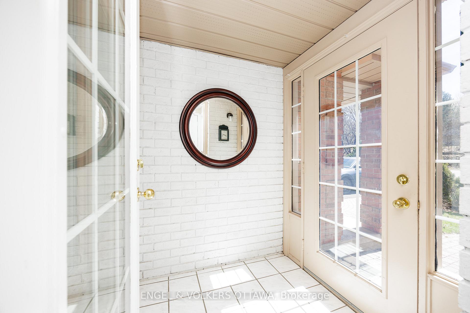 Photo 4 of 57 Hodgson Court, Ottawa, Kanata - Kanata Lakes/Heritage Hills — HOMEH