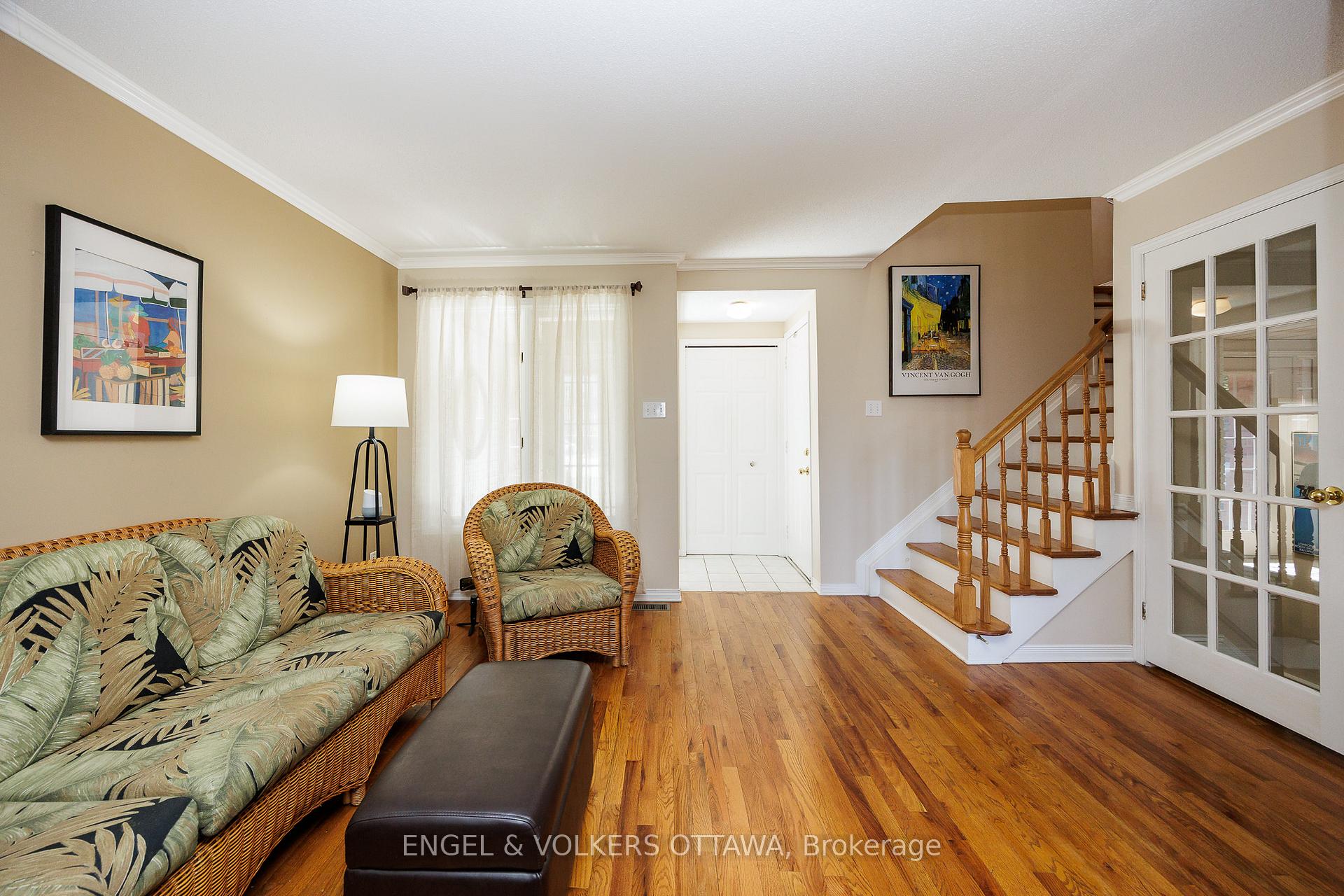 Photo 5 of 57 Hodgson Court, Ottawa, Kanata - Kanata Lakes/Heritage Hills — HOMEH