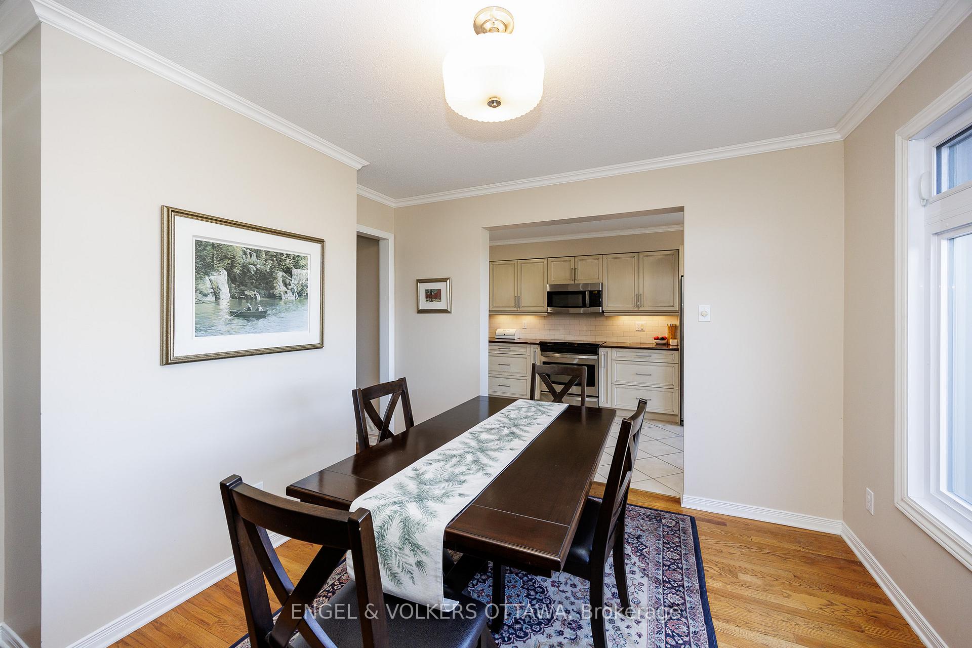 Photo 11 of 57 Hodgson Court, Ottawa, Kanata - Kanata Lakes/Heritage Hills — HOMEH