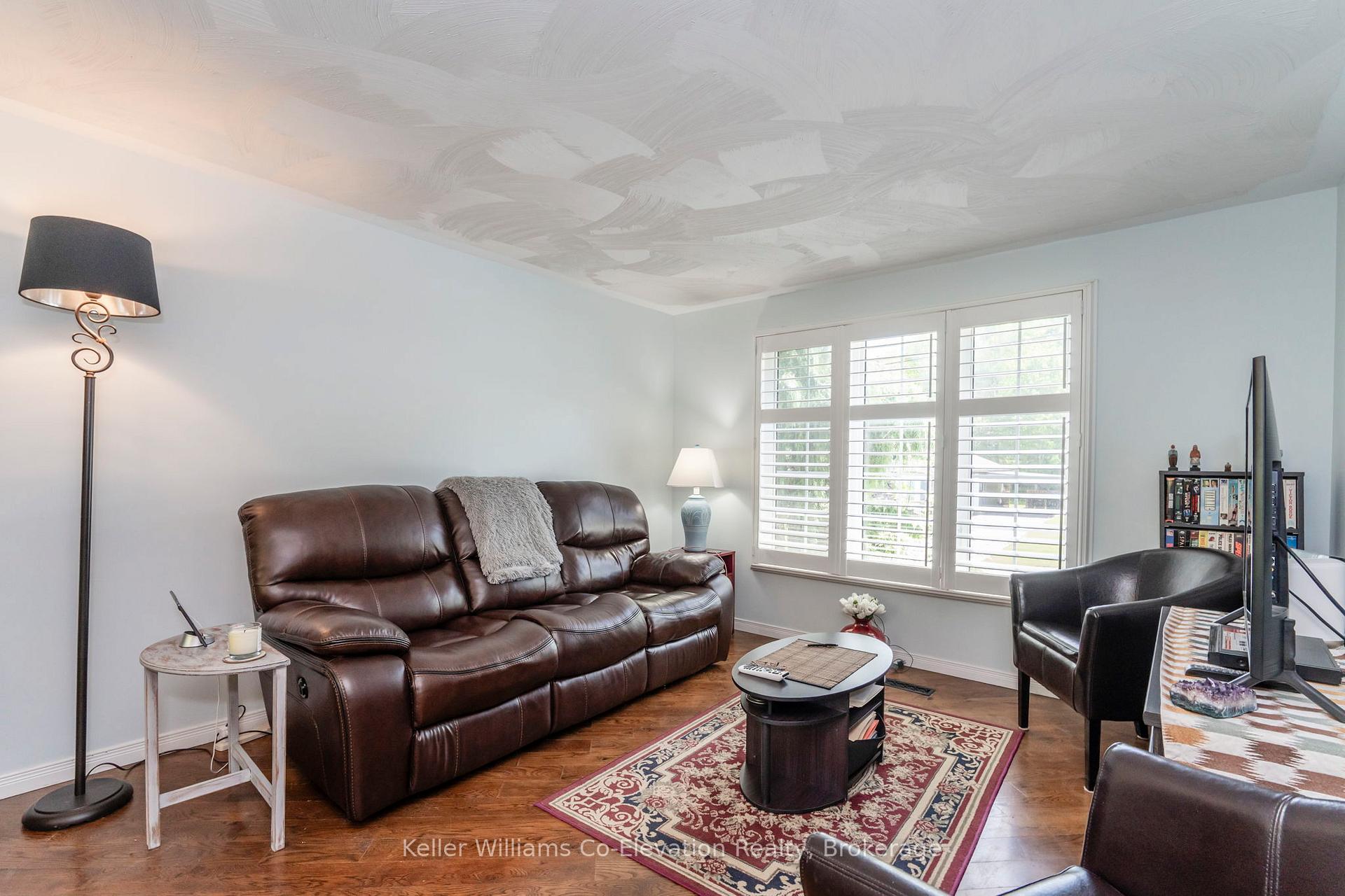 Photo 4 of 766 Birchwood Drive, Midland — HOMEH