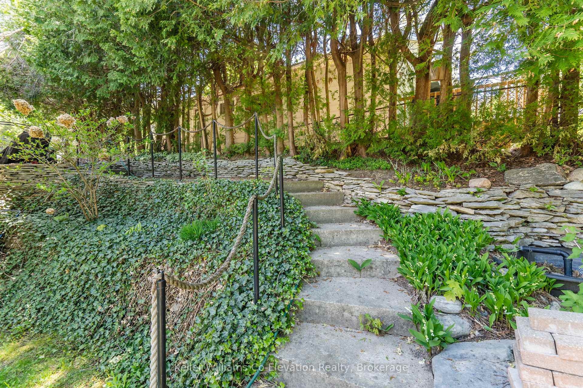 Photo 19 of 766 Birchwood Drive, Midland — HOMEH
