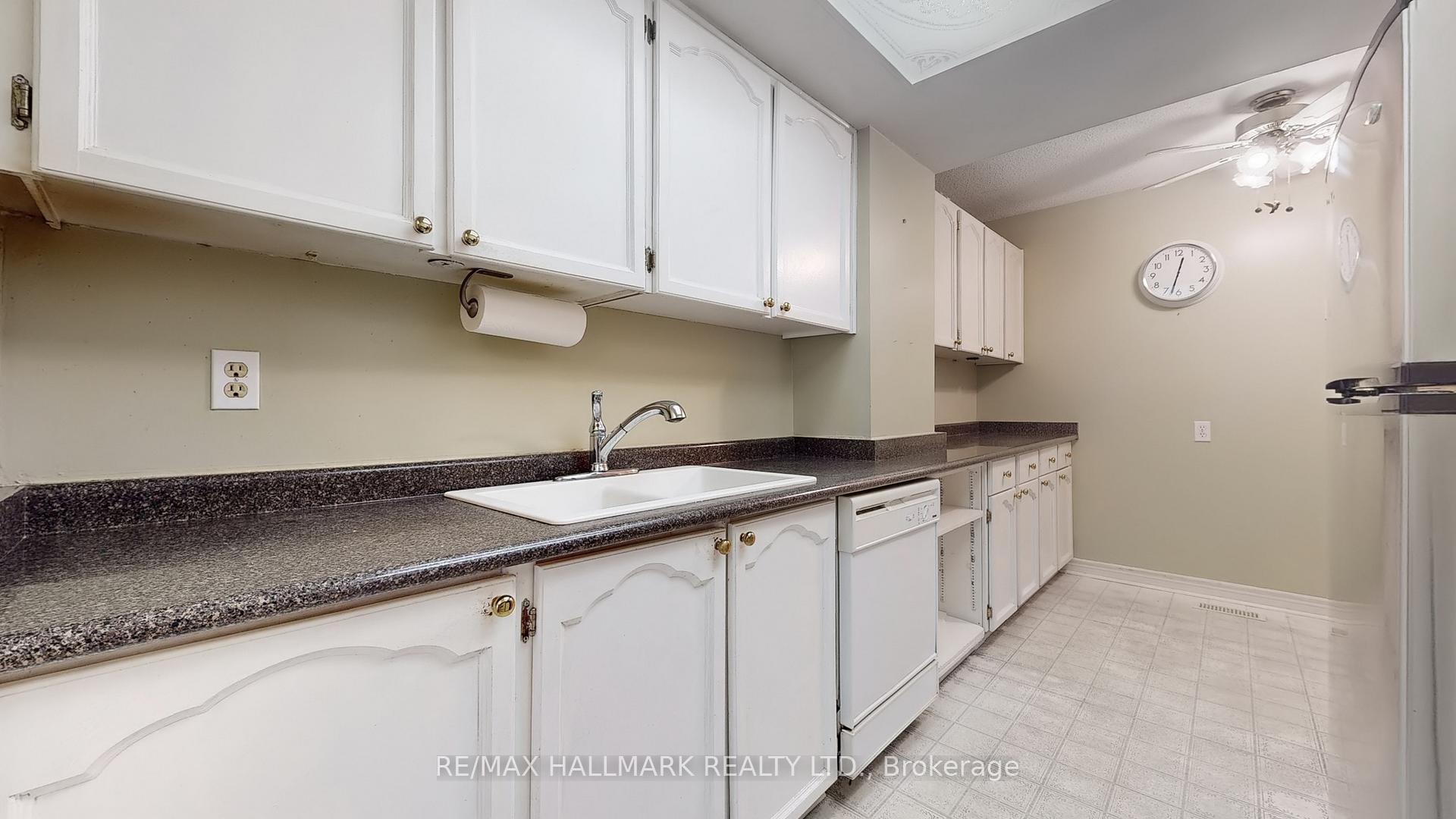 Photo 6 of 54 West Borough Street, Markham, Aileen-Willowbrook — HOMEH