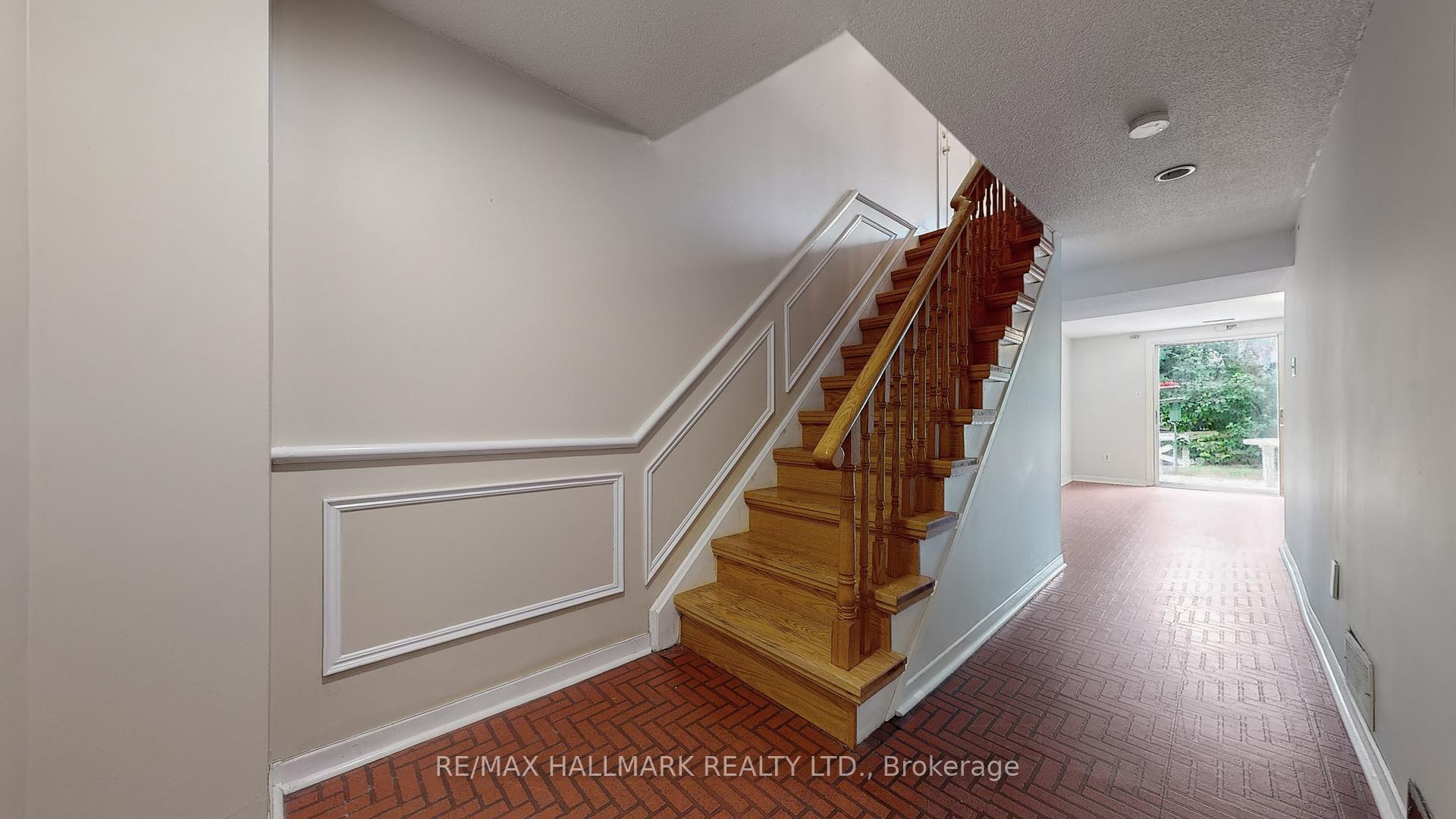 Photo 19 of 54 West Borough Street, Markham, Aileen-Willowbrook — HOMEH
