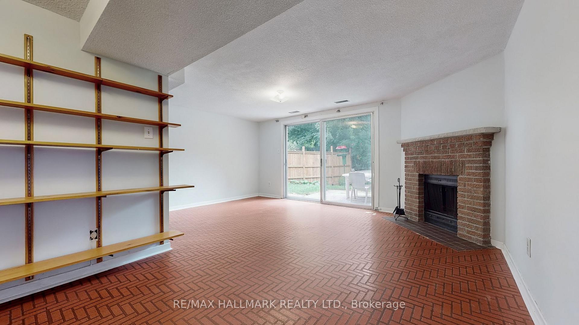 Photo 20 of 54 West Borough Street, Markham, Aileen-Willowbrook — HOMEH