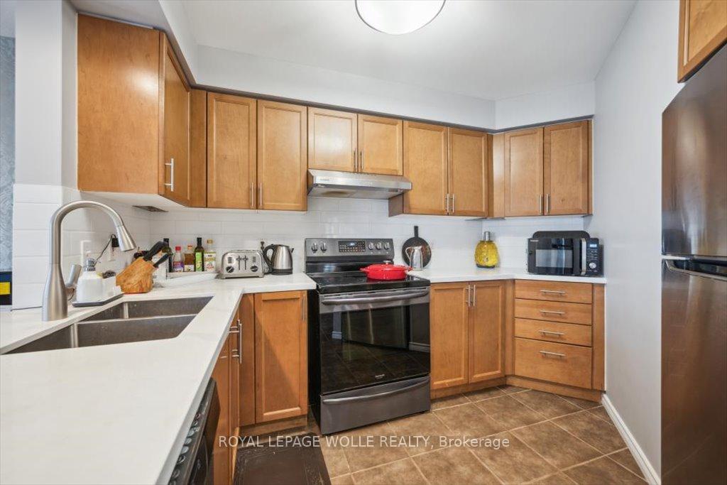 Photo 9 of 64 Swartz Street, Kitchener — HOMEH
