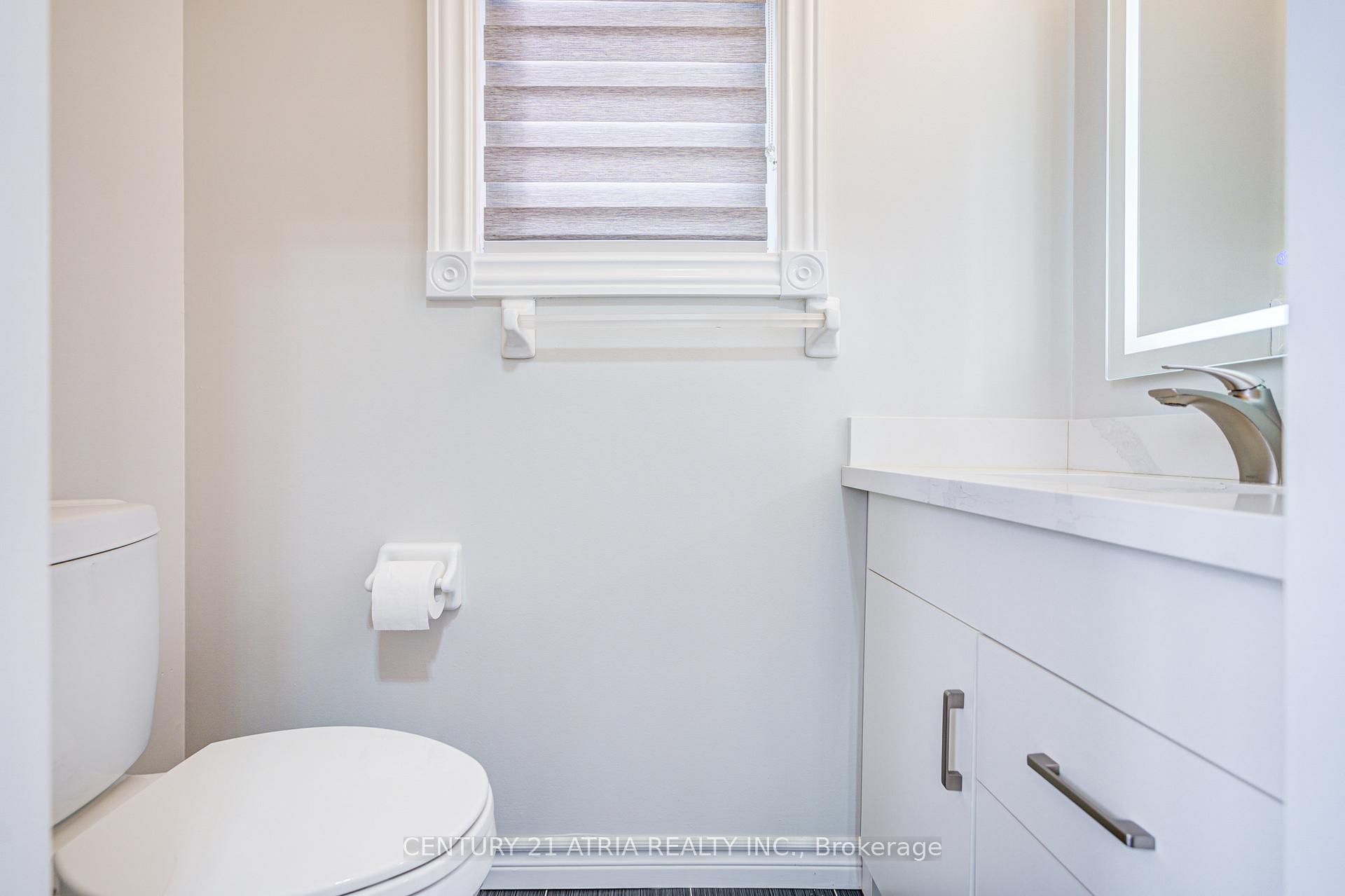 Photo 22 of 11 Crawford Street, Markham, Berczy — HOMEH