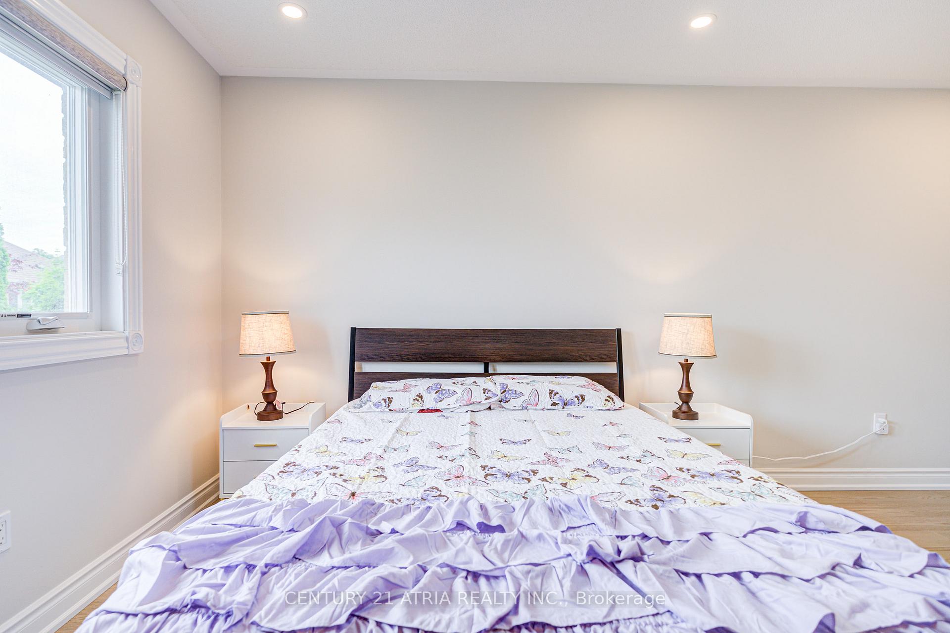 Photo 28 of 11 Crawford Street, Markham, Berczy — HOMEH